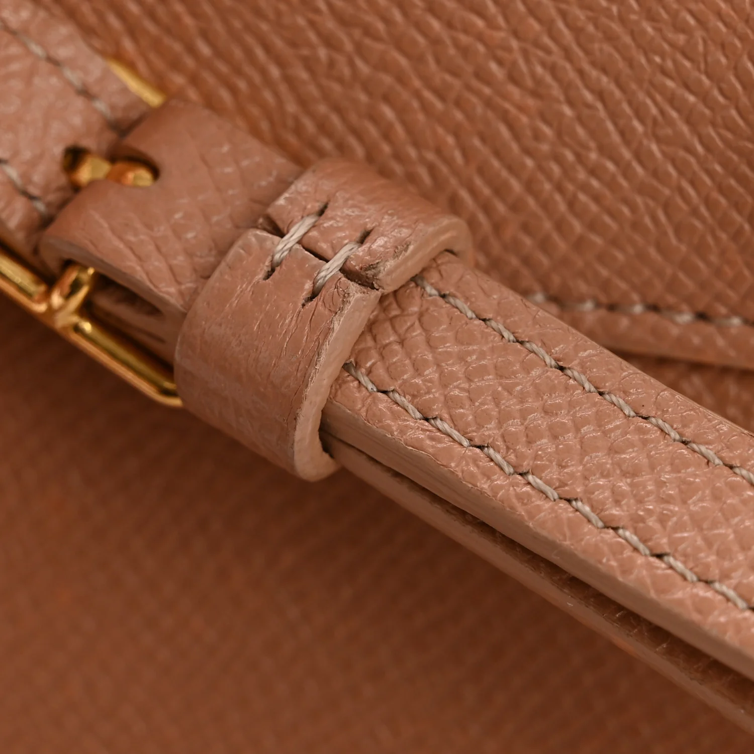 Grained Calfskin Pico Belt Bag Light Taupe - Image 14