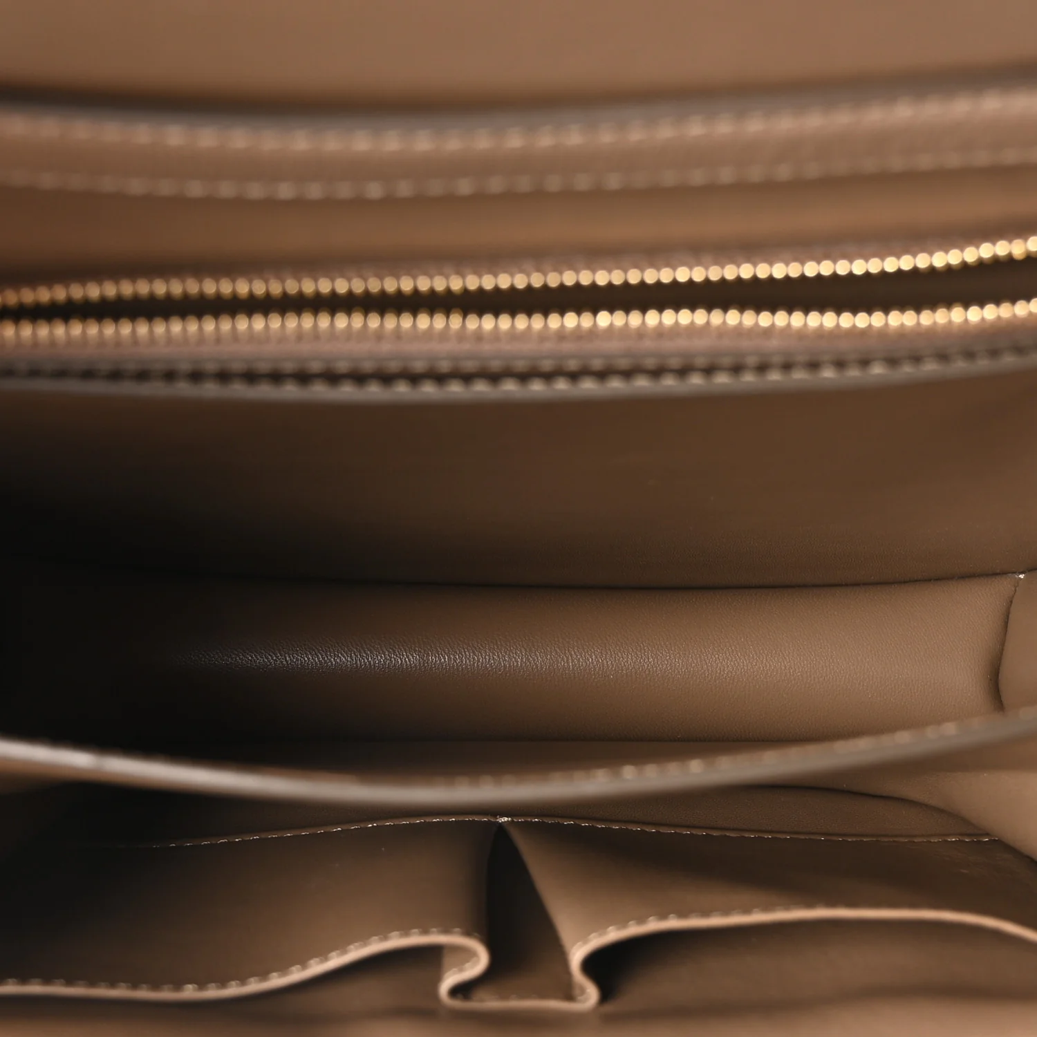 Liege Calfskin Medium Classic Box Flap Bag Taupe - Image 5