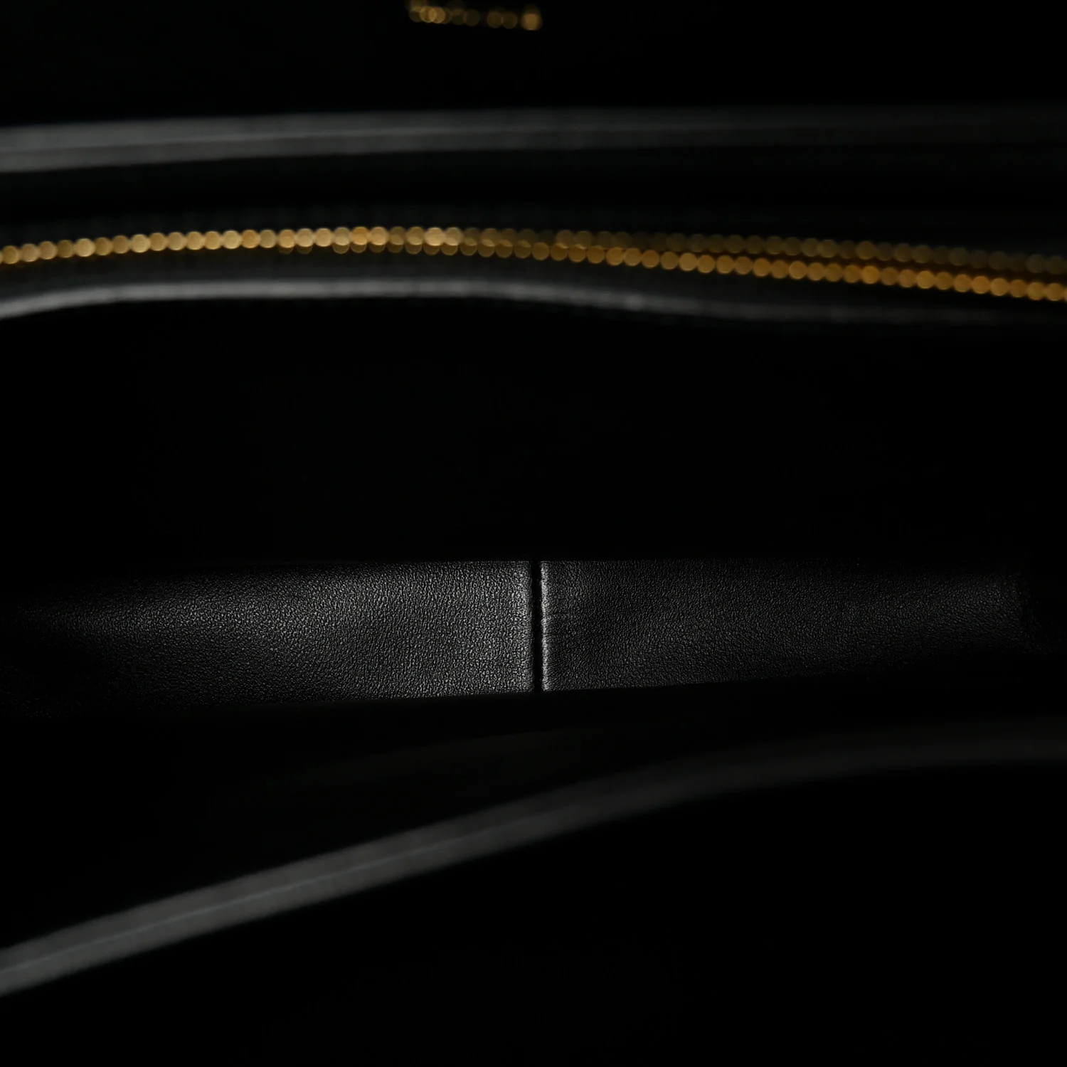 Shiny Calfskin Medium Triomphe Black - Image 5