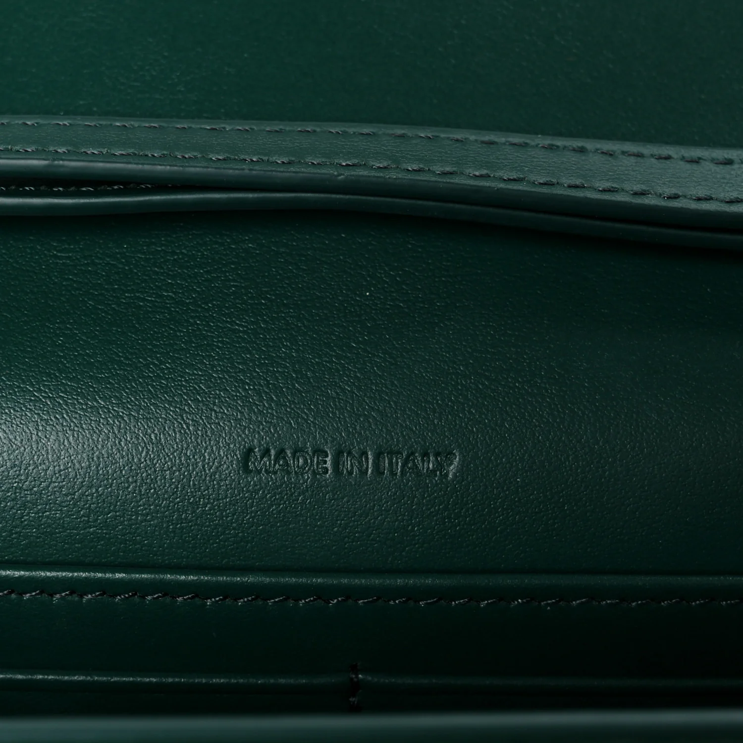Shiny Calfskin Triomphe Margo Wallet on Chain Racing Green - Image 7