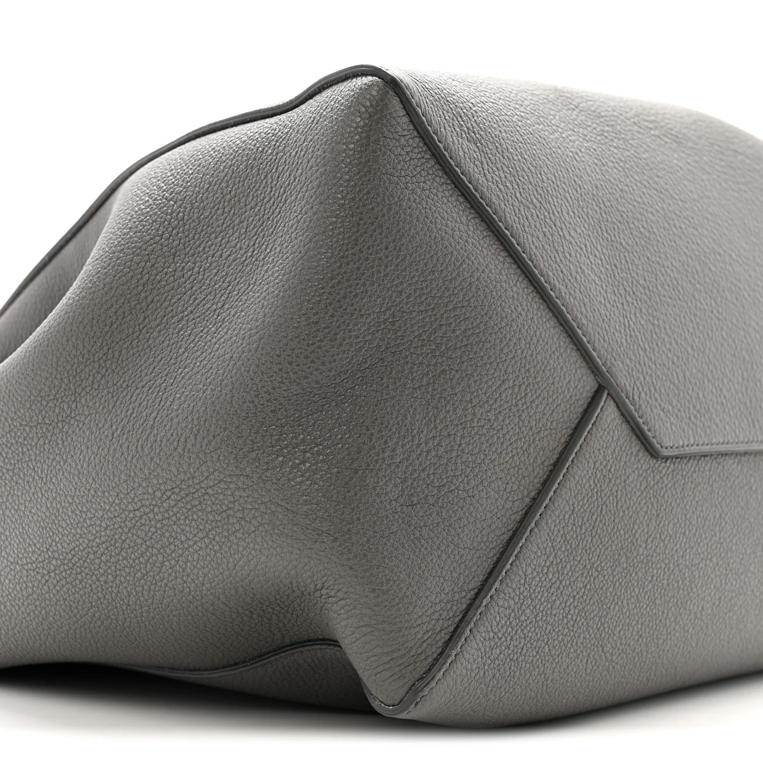 Soft Grained Calfskin Small Belt Cabas Phantom Grey - Image 9