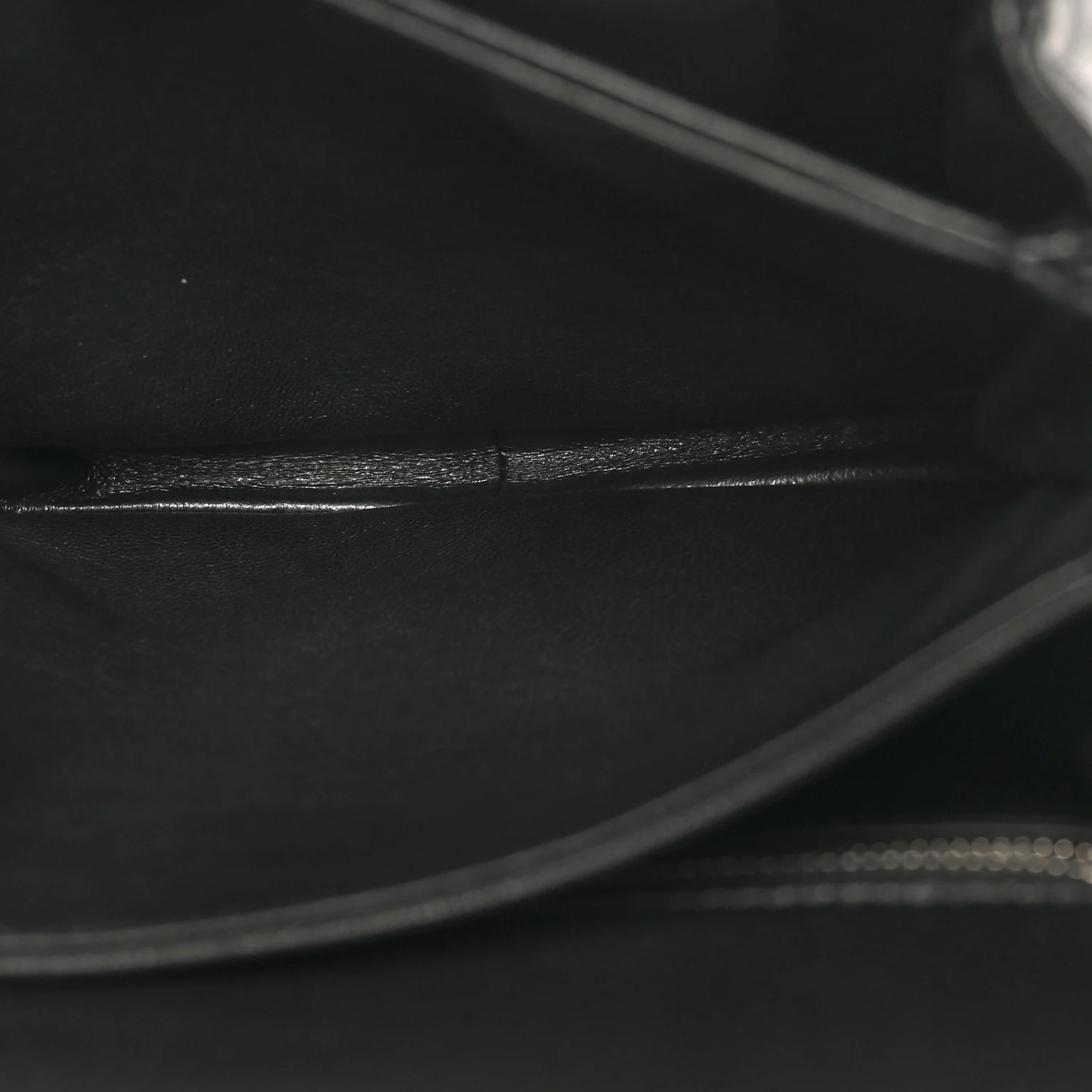 Supple Calfskin Triomphe Medium Besace Black - Image 5
