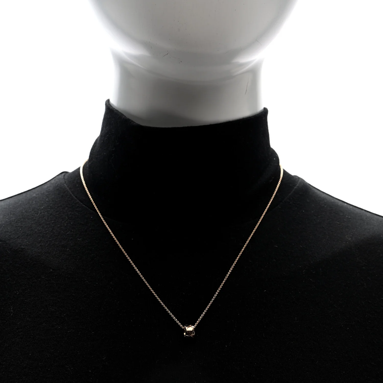 18K Beige Gold Coco Crush Round Pendant Necklace - Image 2