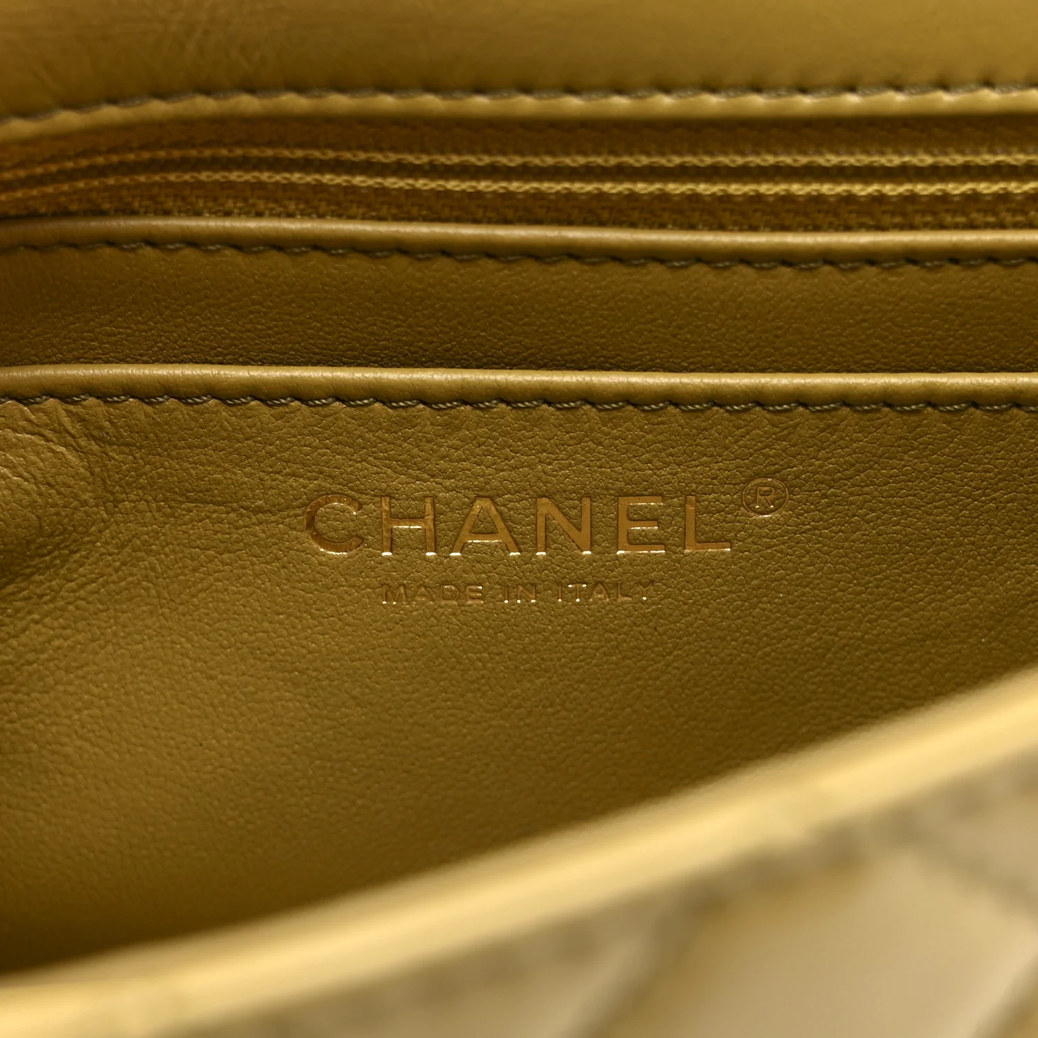 Aged Calfskin Quilted 2.55 Reissue 224 Flap Khaki - Image 6