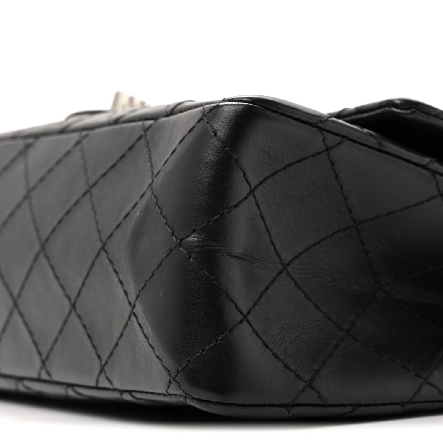 Aged Calfskin Quilted 2.55 Reissue 225 Flap Black - Image 28