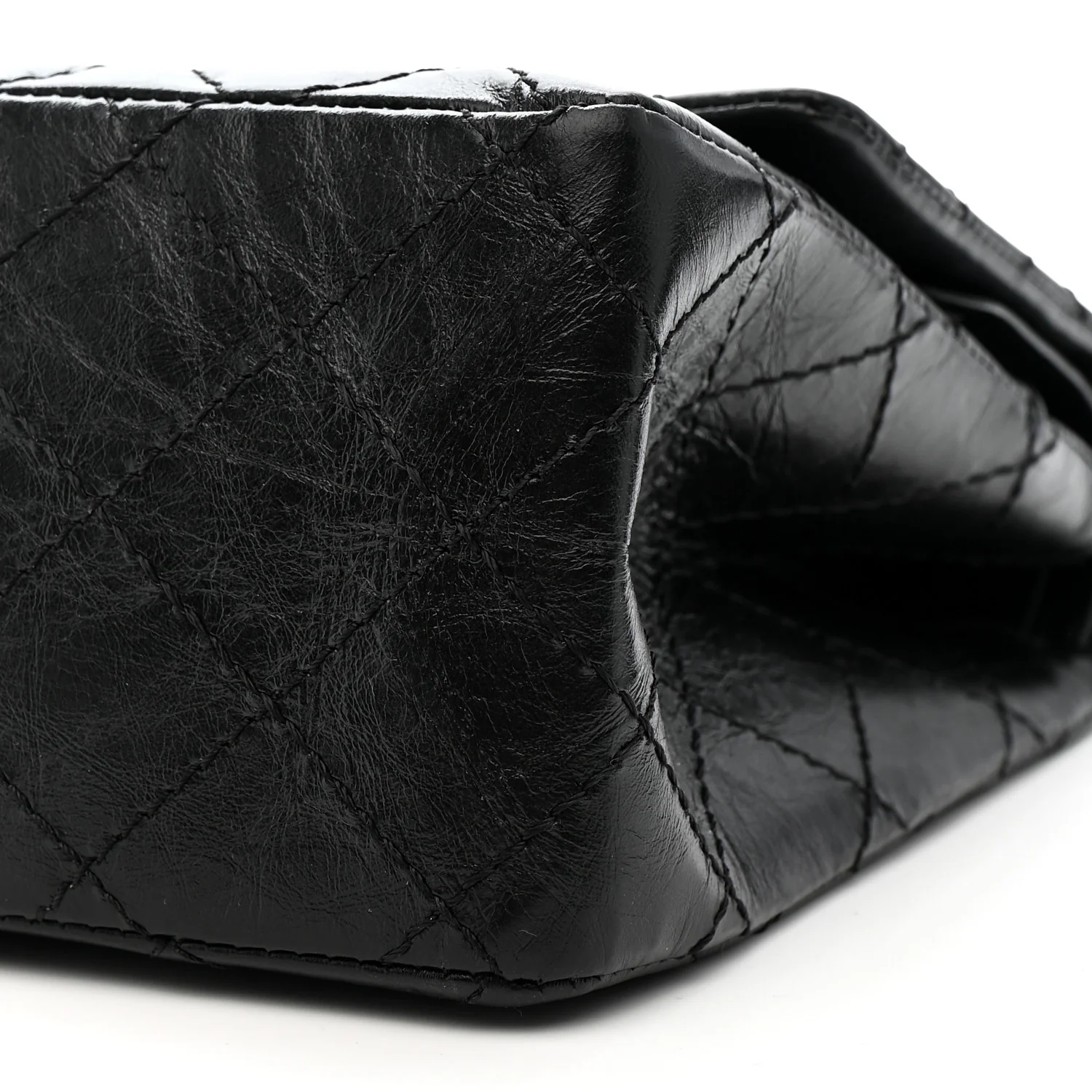 Aged Calfskin Quilted 2.55 Reissue 226 Flap So Black - Image 11