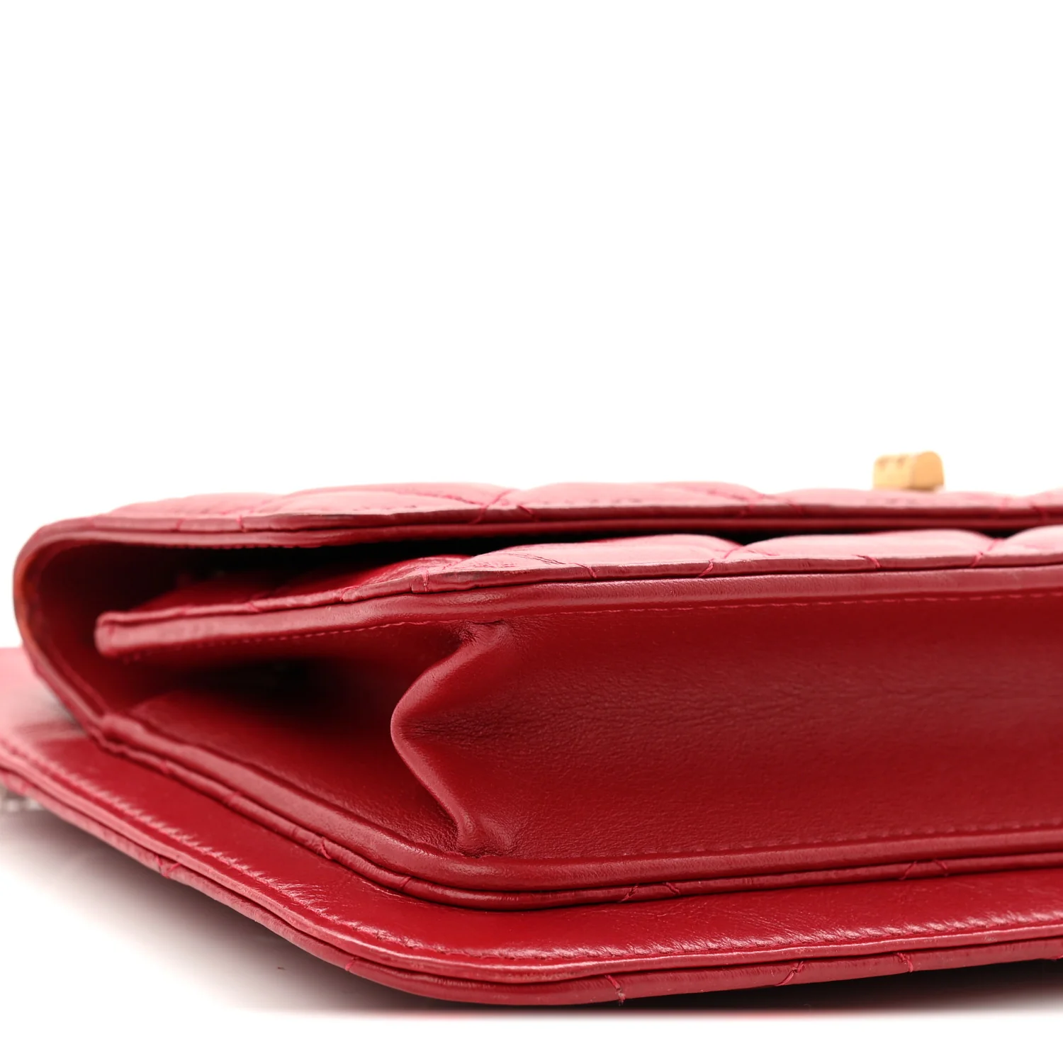 Aged Calfskin Quilted 2.55 Reissue Chain Wallet Red - Image 9