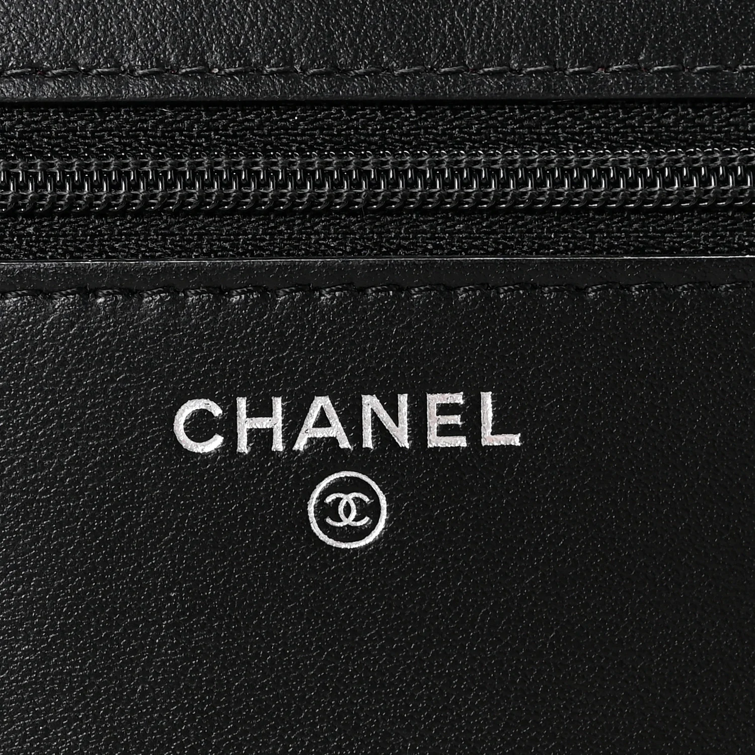 Aged Calfskin Quilted Gabrielle Wallet On Chain WOC White Black - Image 6
