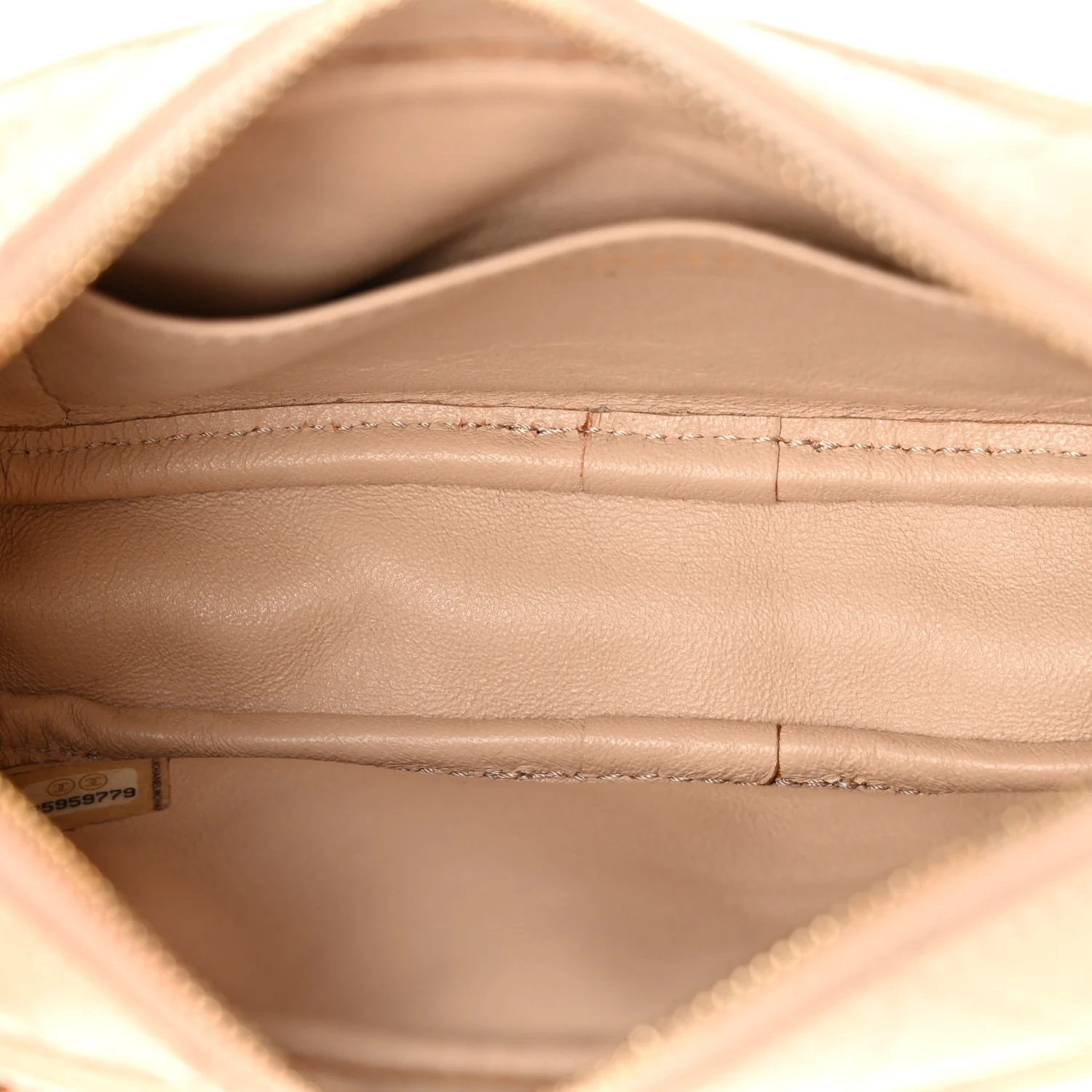 Aged Calfskin Quilted Mini Reissue Camera Case Beige Clair - Image 5