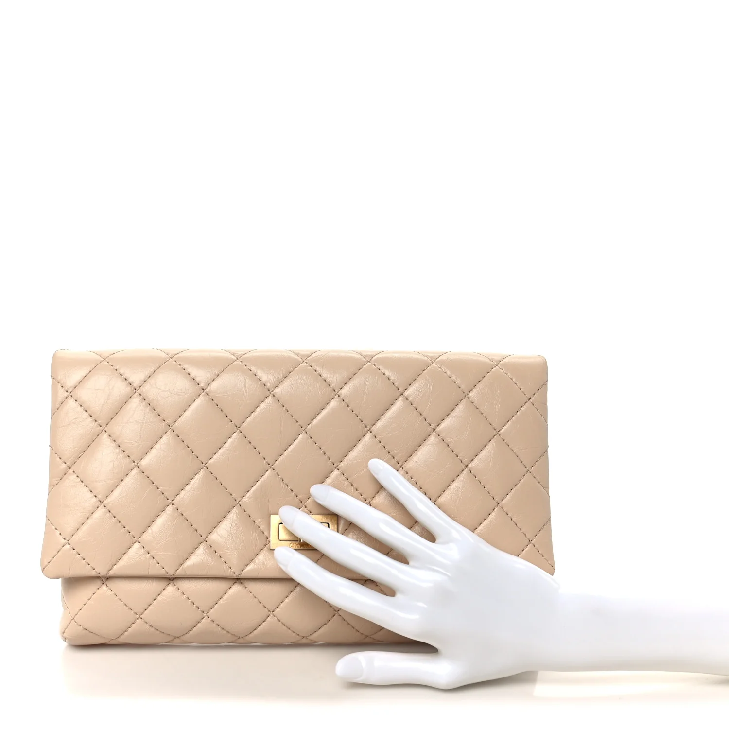 Aged Calfskin Quilted Reissue 2.55 Clutch Beige - Image 2