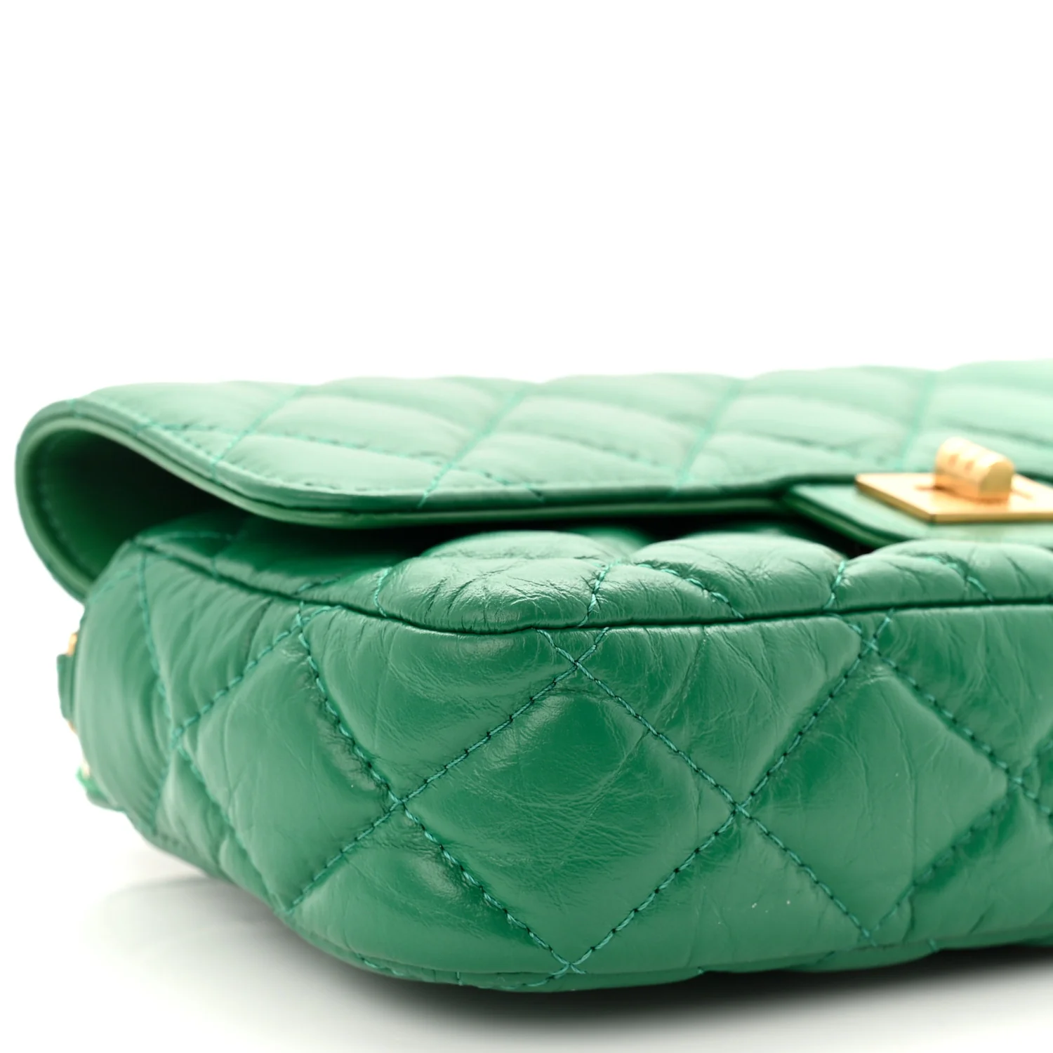 Aged Calfskin Quilted Reissue 2.55 Phone Holder With Chain Green - Image 10