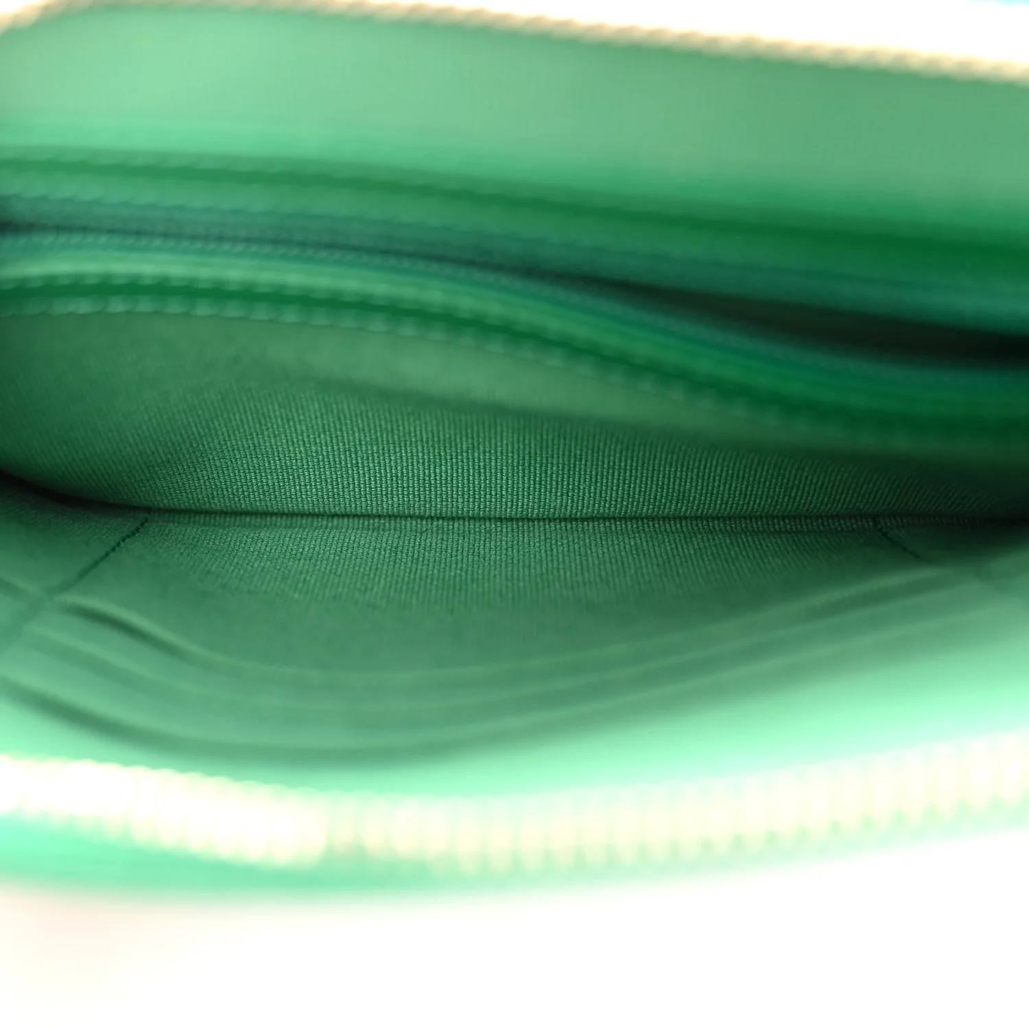 Aged Calfskin Quilted Reissue 2.55 Phone Holder With Chain Green - Image 5