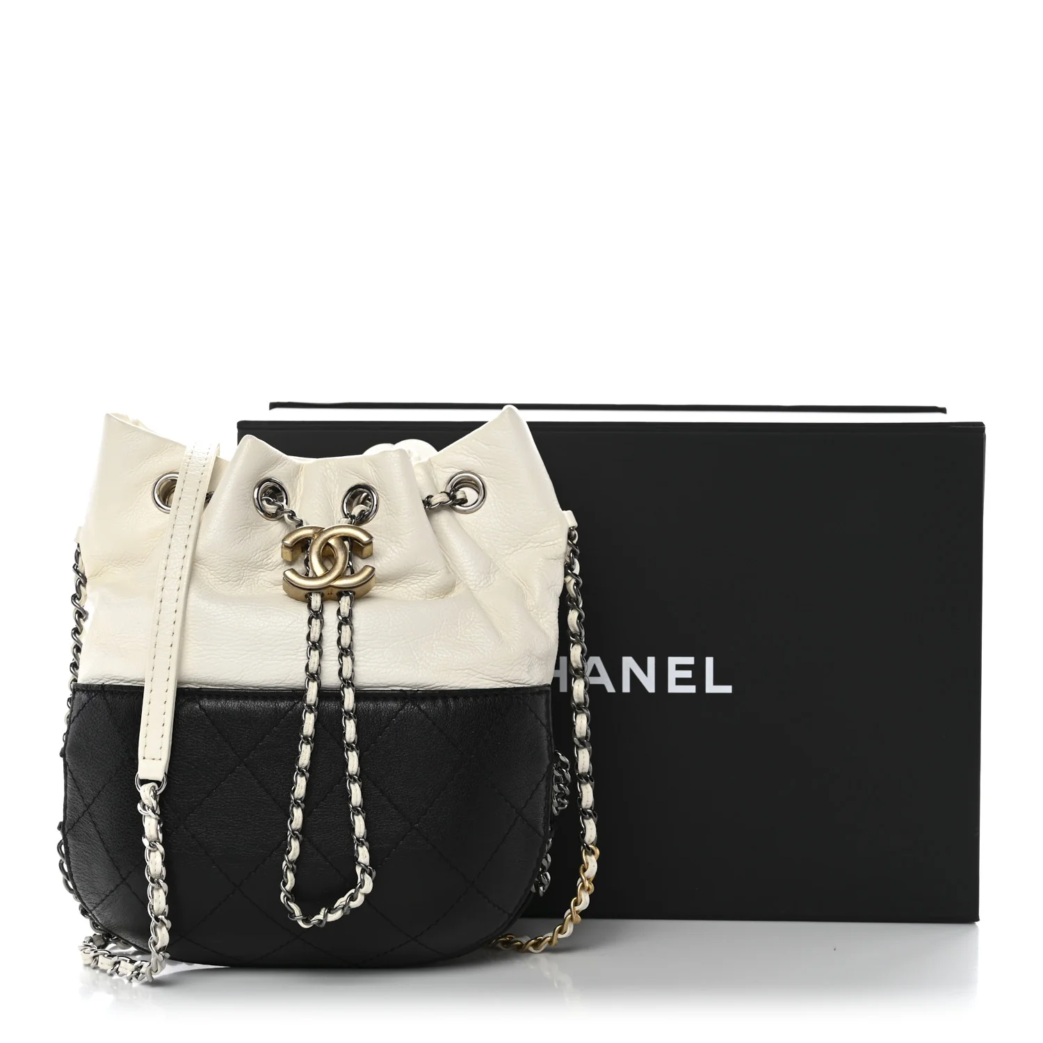 Aged Calfskin Quilted Small Gabrielle Bucket White Black - Image 10