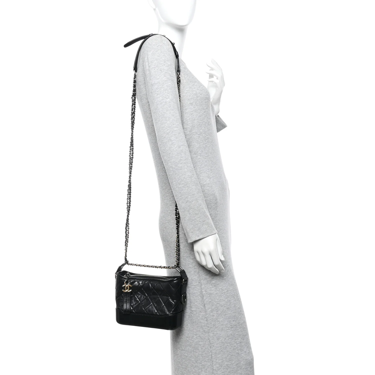 Aged Calfskin Quilted Small Gabrielle Hobo Black - Image 2