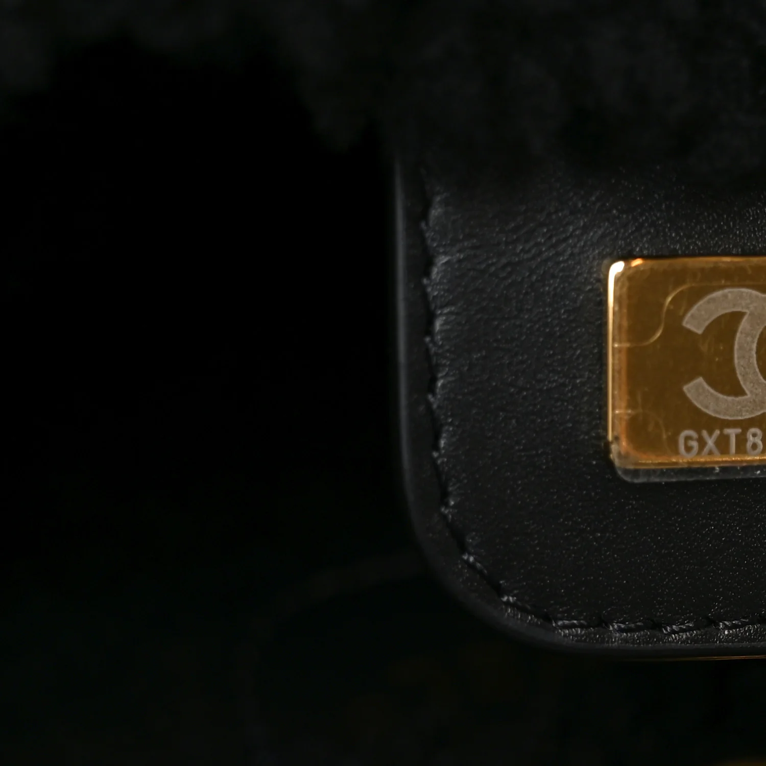 Aged Lambskin Shearling Quilted Small Chanel 22 Black - Image 8