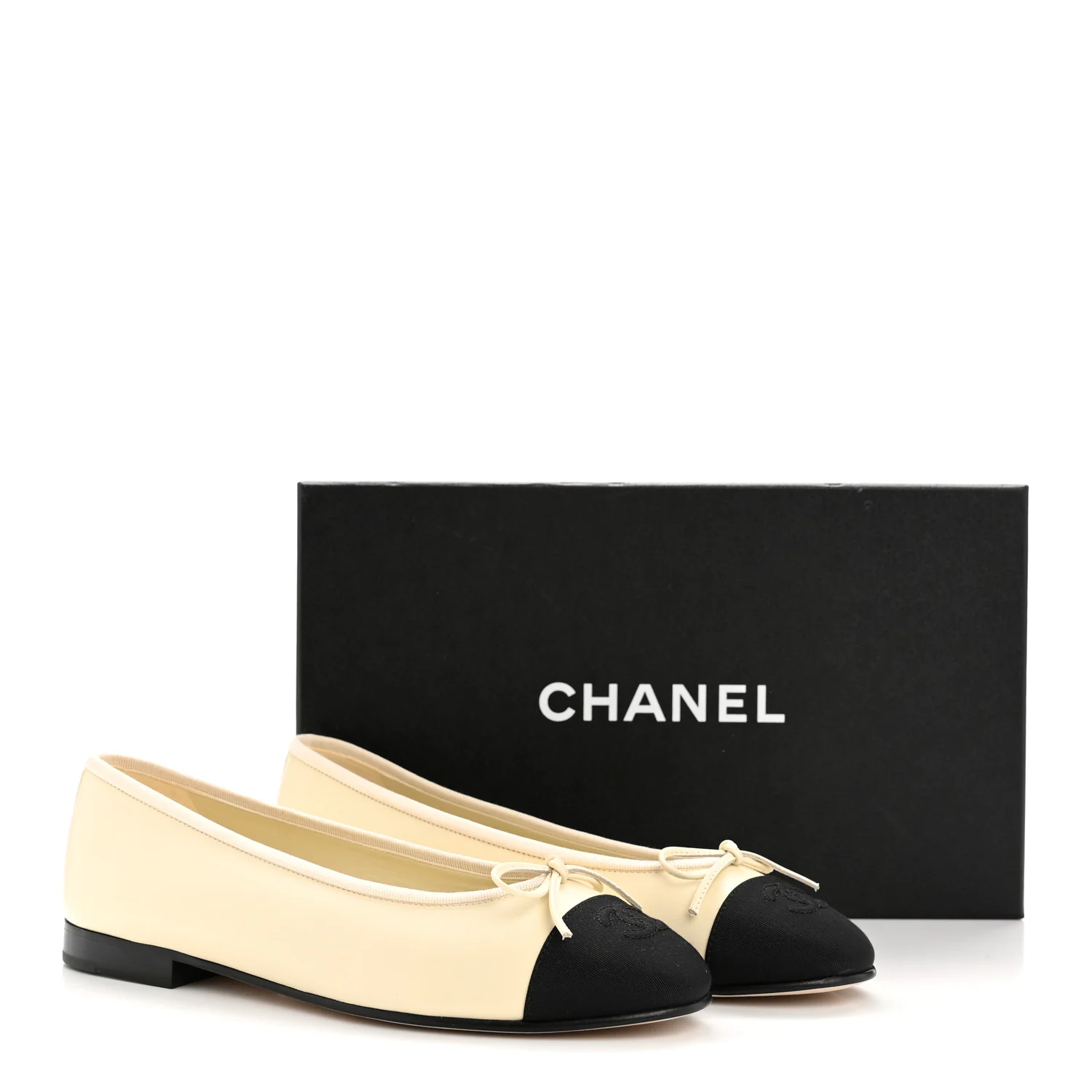 Calfskin Grosgrain Cap Toe CC Ballerina Flats 38 Ivory Black - Image 11