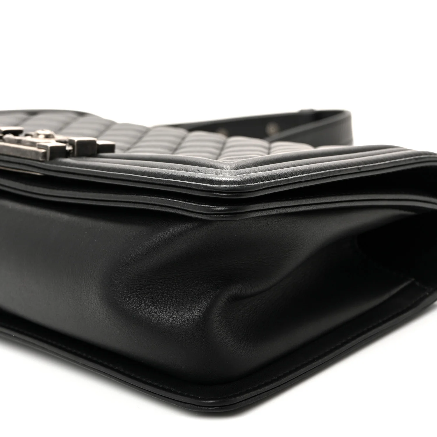 Calfskin Quilted Medium Boy Flap Black - Image 10