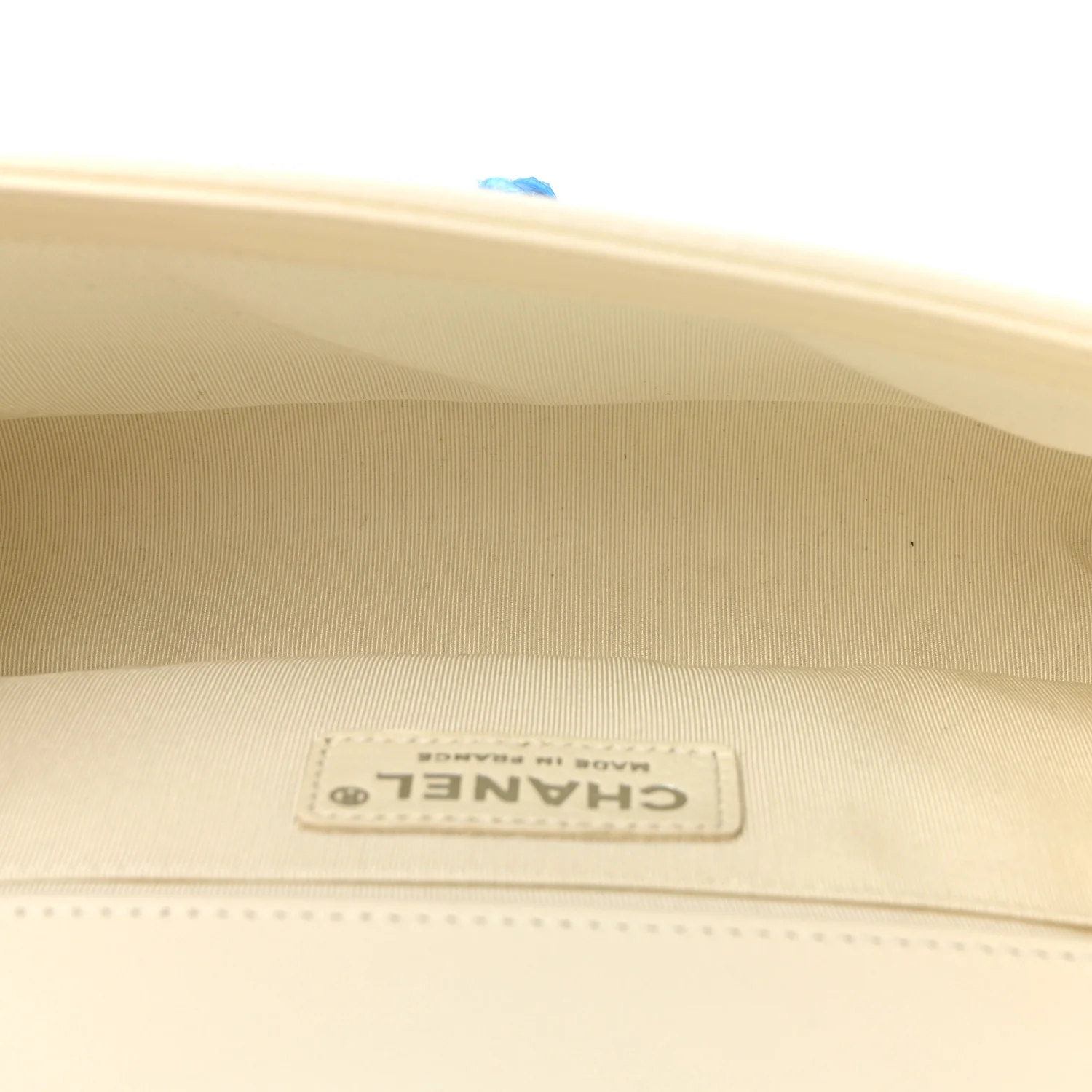 Calfskin Quilted Medium Boy Flap White - Image 5