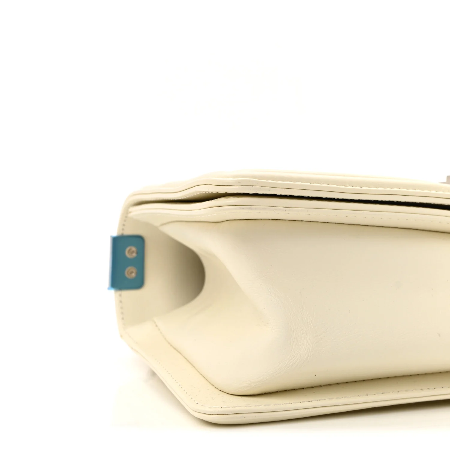 Calfskin Quilted Medium Boy Flap White - Image 9