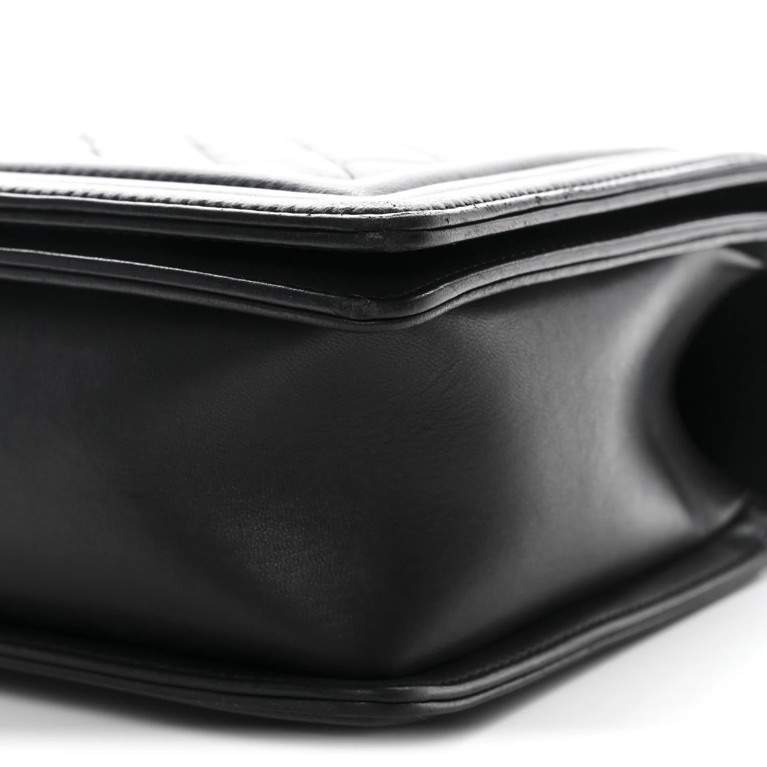 Calfskin Quilted New Medium Boy Flap Black - Image 10