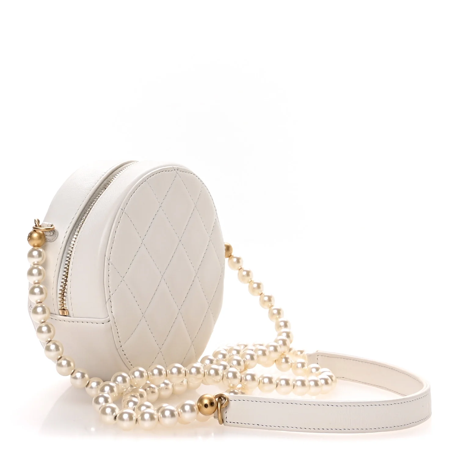 Calfskin Quilted Pearl Round Clutch With Chain White - Image 3