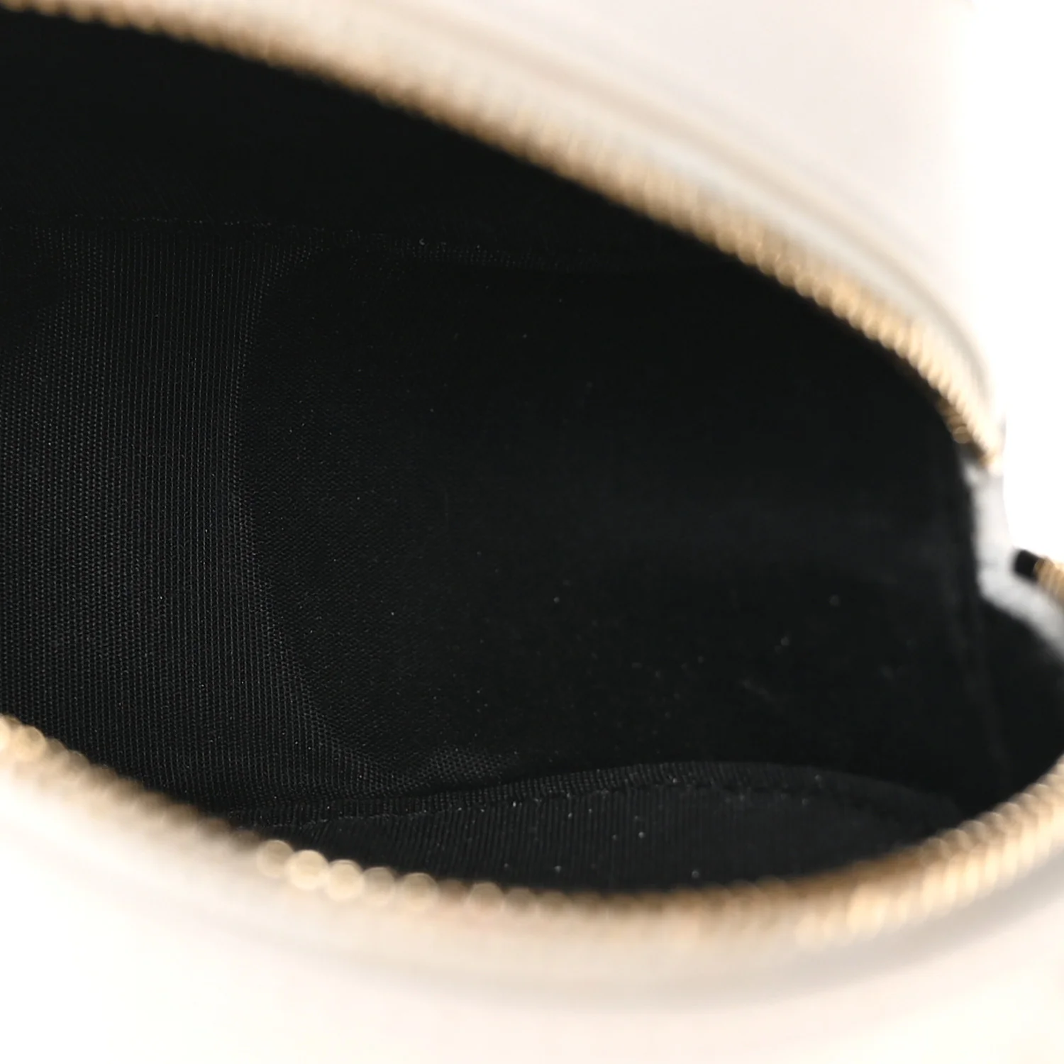 Calfskin Quilted Pearl Round Clutch With Chain White - Image 5