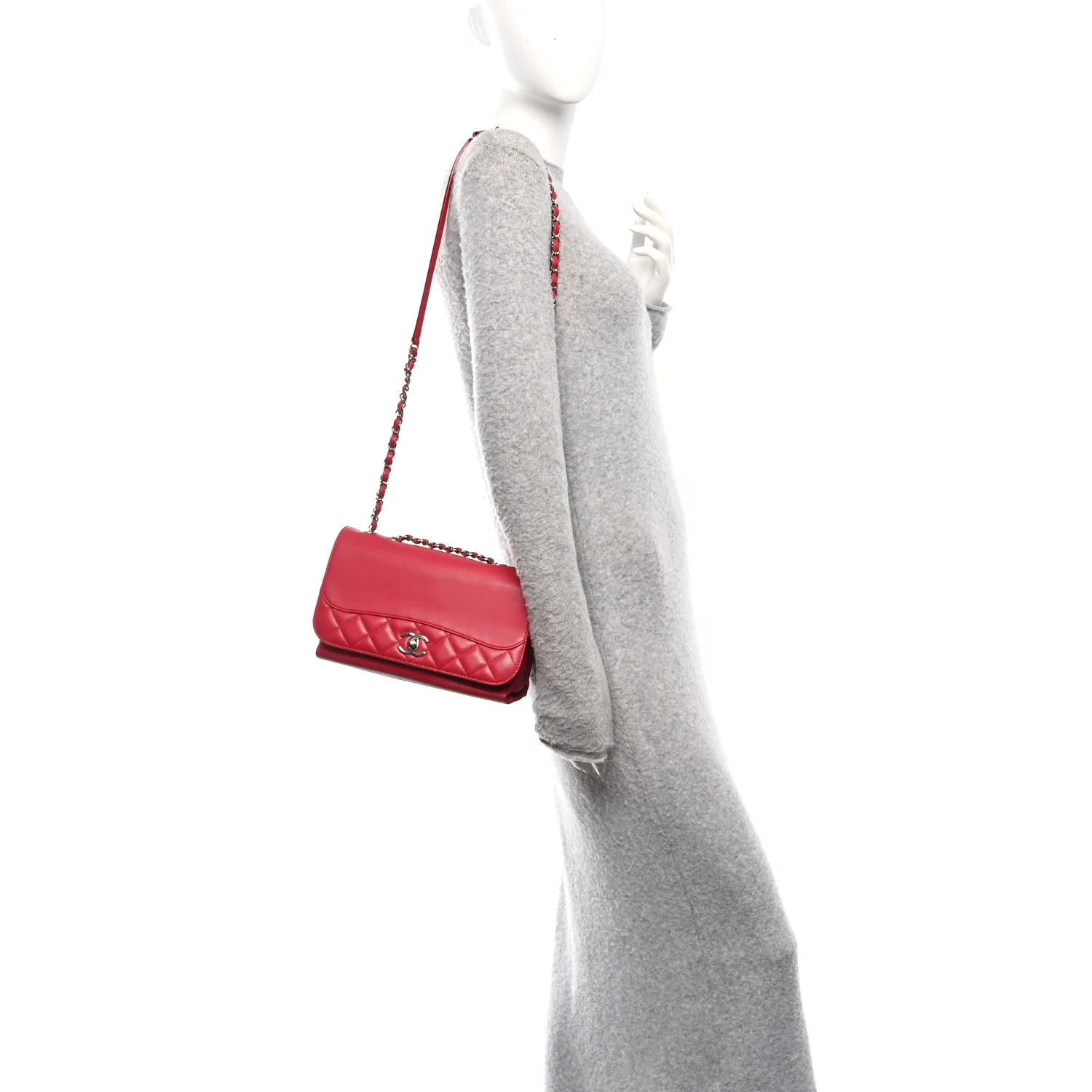 Calfskin Small Tramezzo Flap Red - Image 2