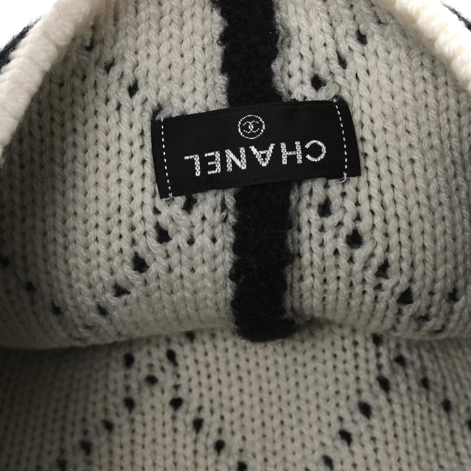 Cashmere Wool Silk Blend Logo Beanie Hat Black White - Image 5