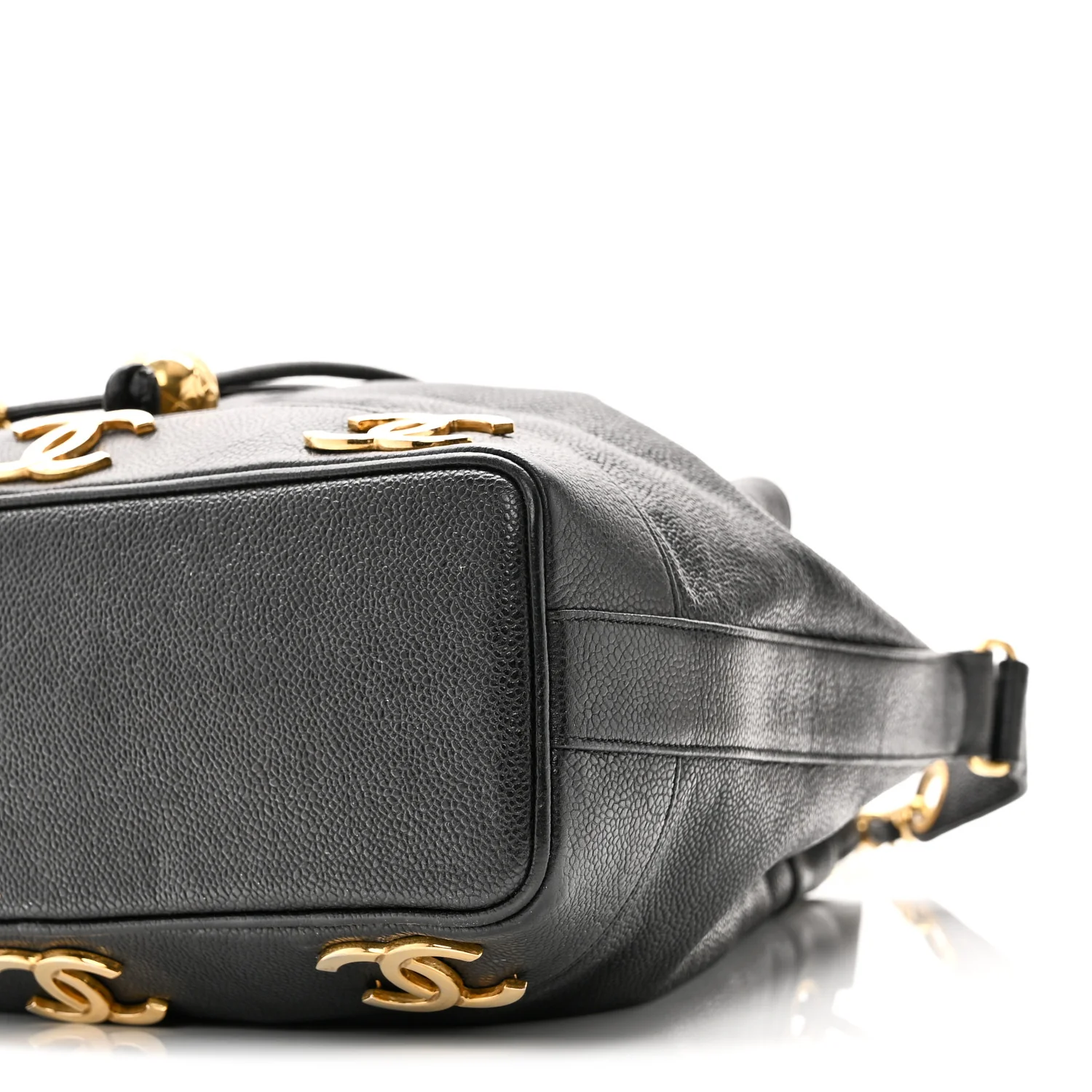 Caviar CC Drawstring Shoulder Bag Black - Image 10