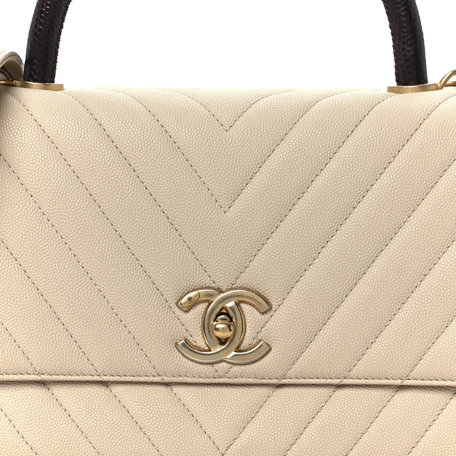 Caviar Lizard Embossed Chevron Quilted Small Coco Handle Flap Beige - Image 9