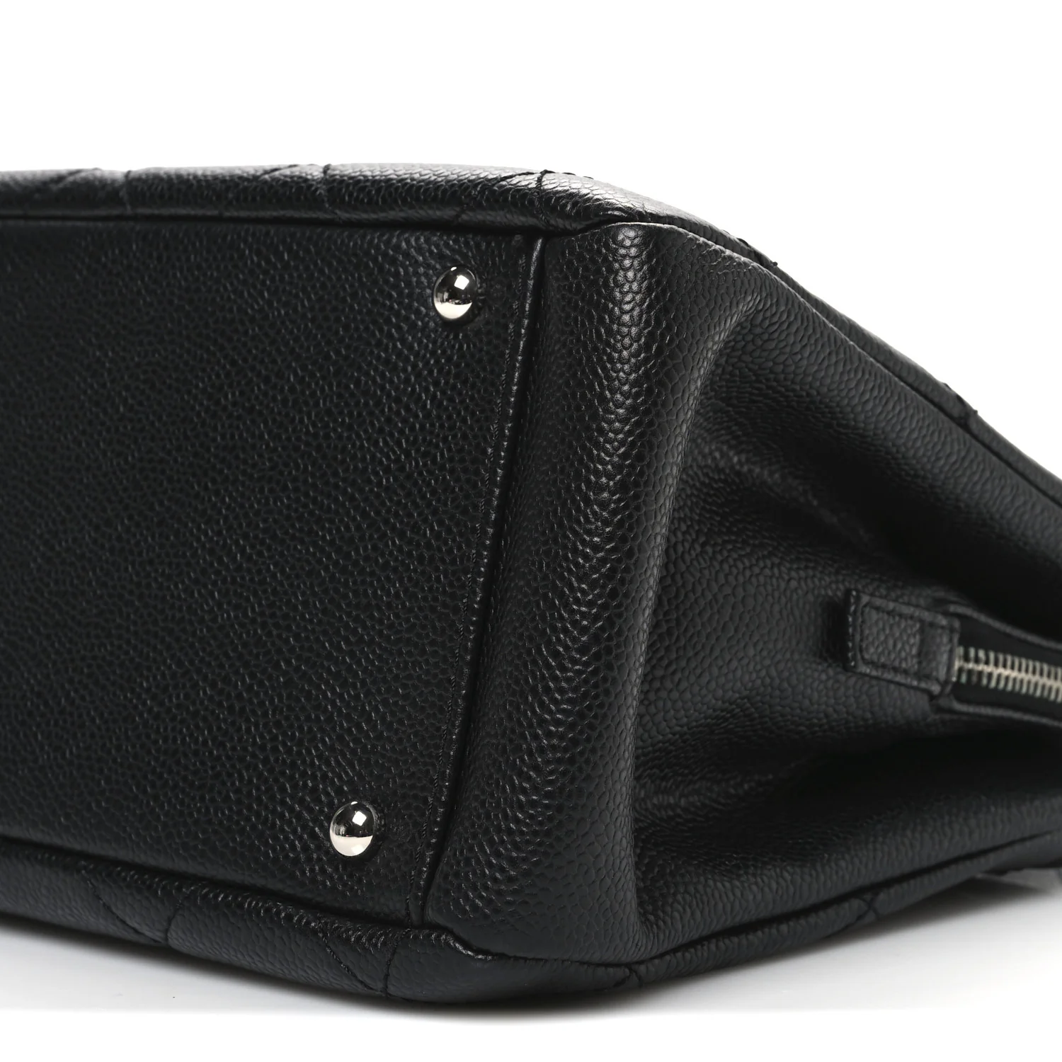 Caviar Quilted CC Timeless Soft Tote Black - Image 10