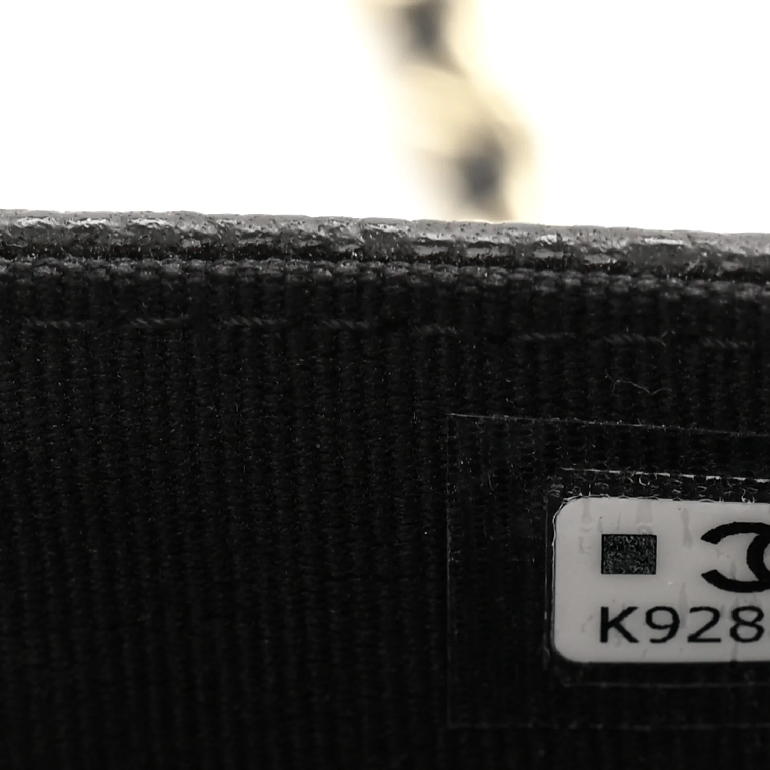 Caviar Quilted Chain Camera Bag Black - Image 7