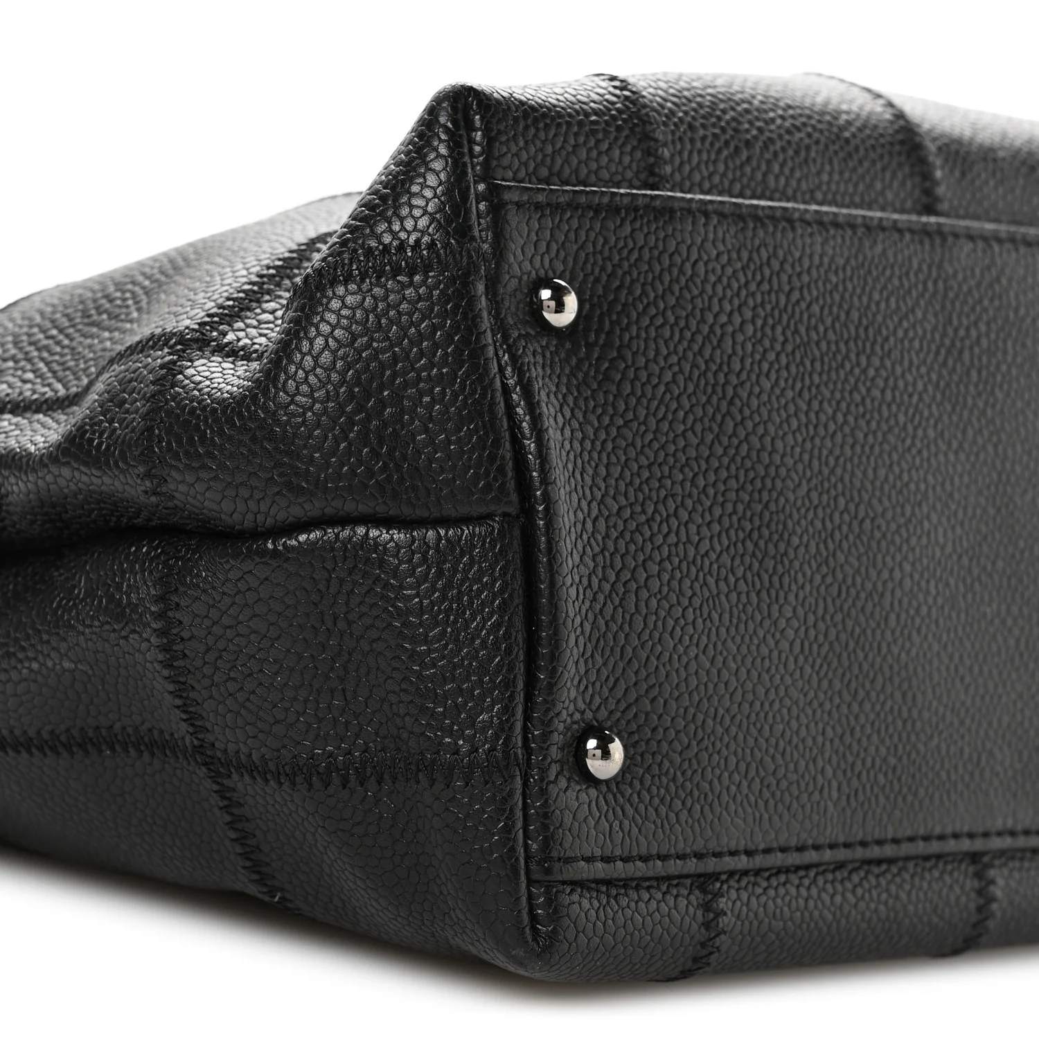 Caviar Quilted Chocolate Bar Tote Black - Image 9