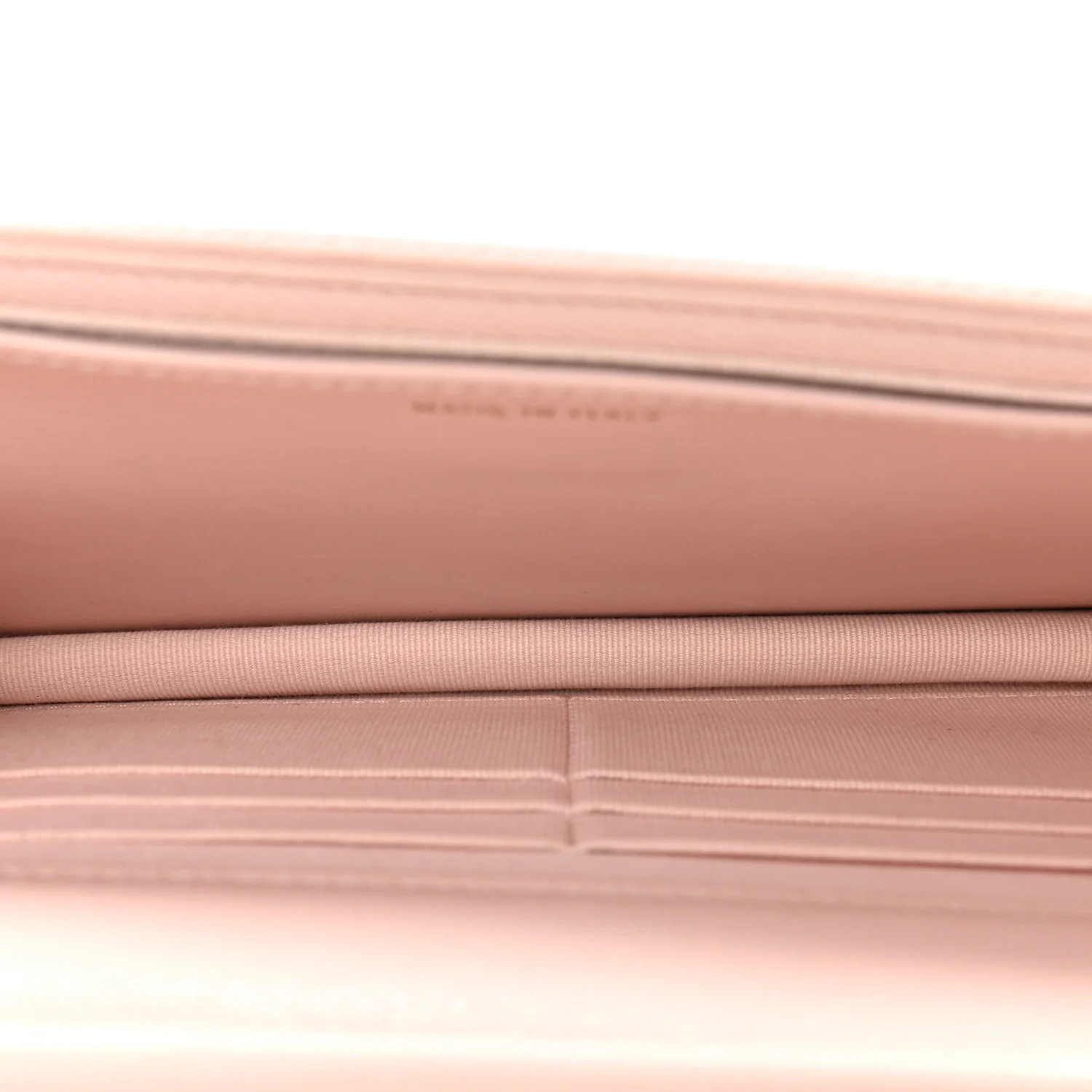 Caviar Quilted Crystal Enamel CC Wallet On Chain WOC Light Pink - Image 5