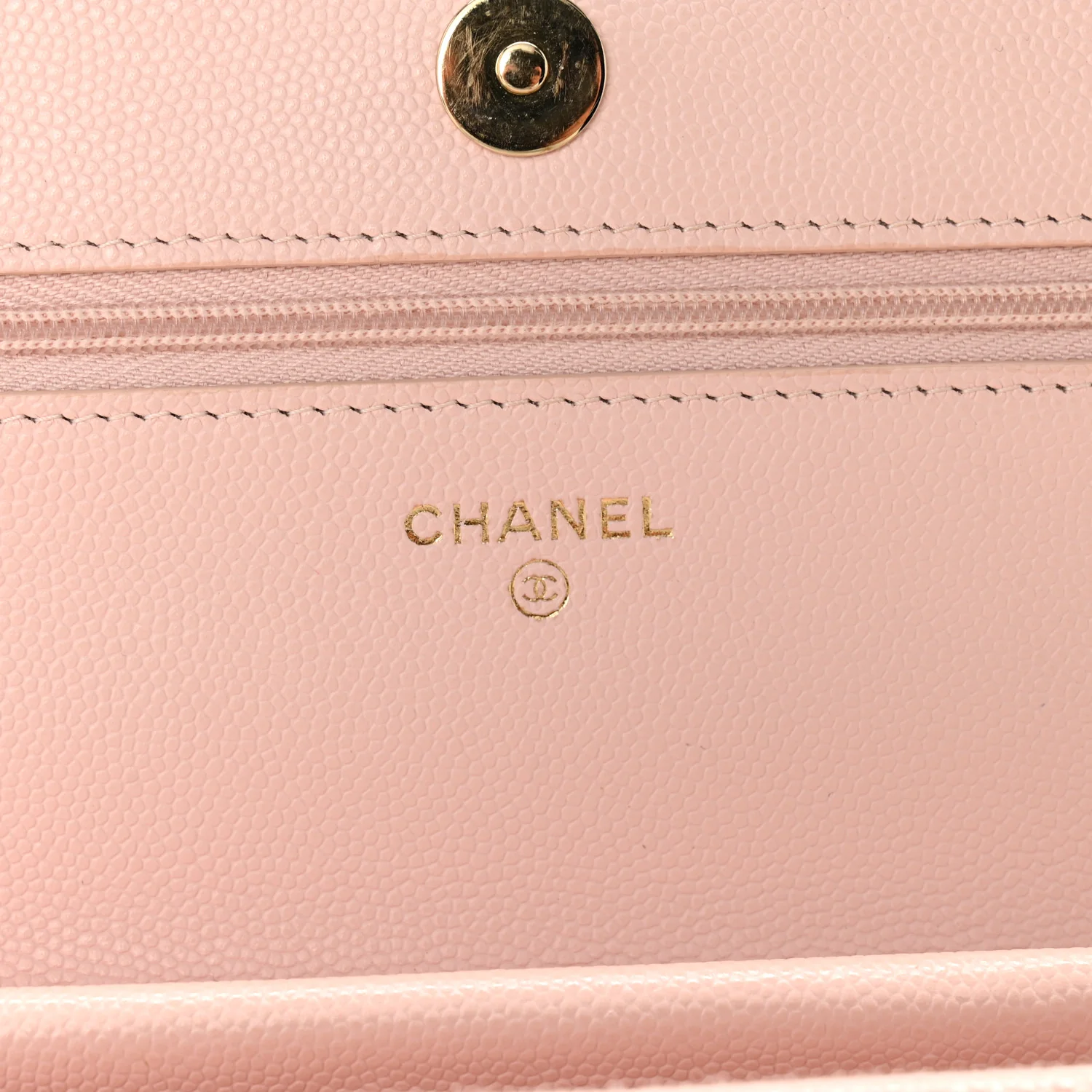 Caviar Quilted Crystal Enamel CC Wallet On Chain WOC Light Pink - Image 6