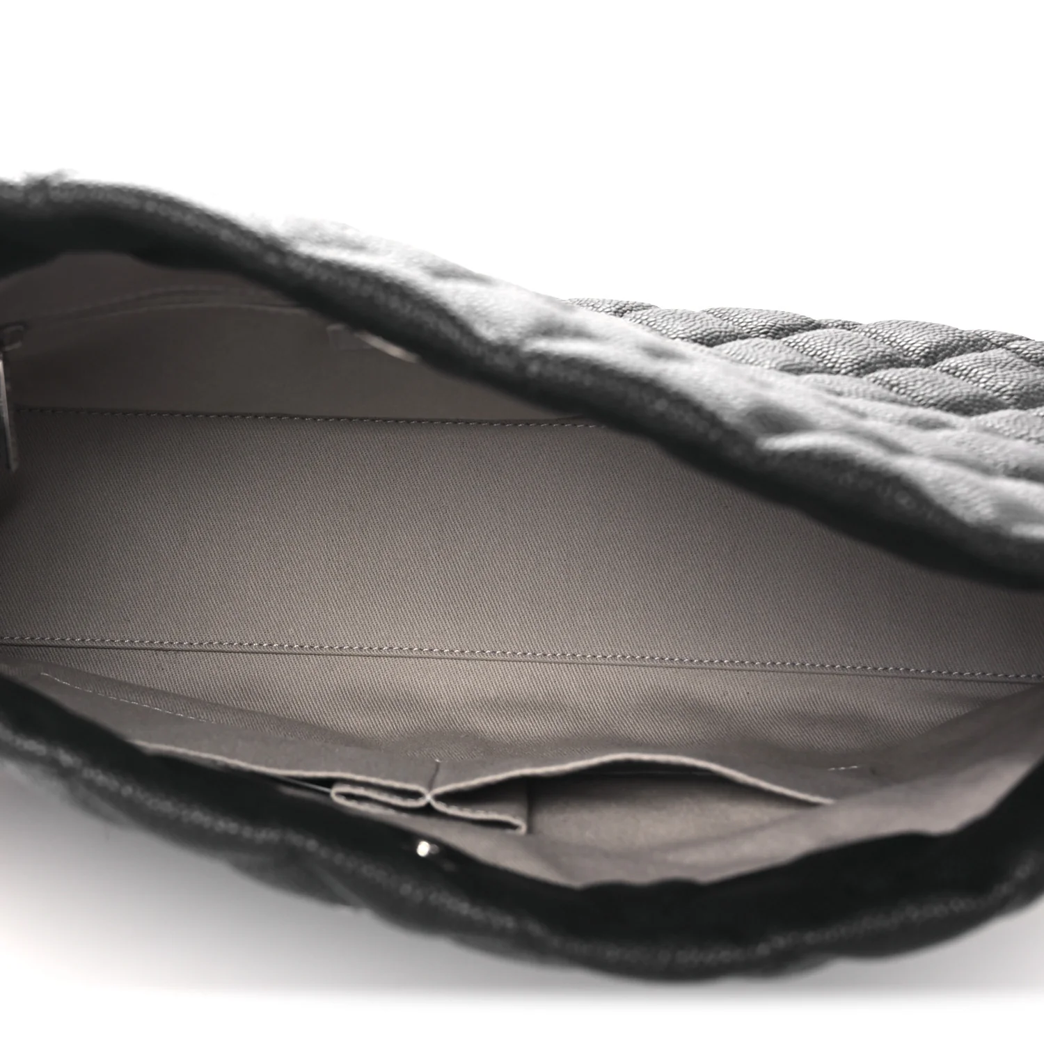 Caviar Quilted Easy Zip Tote Black - Image 5