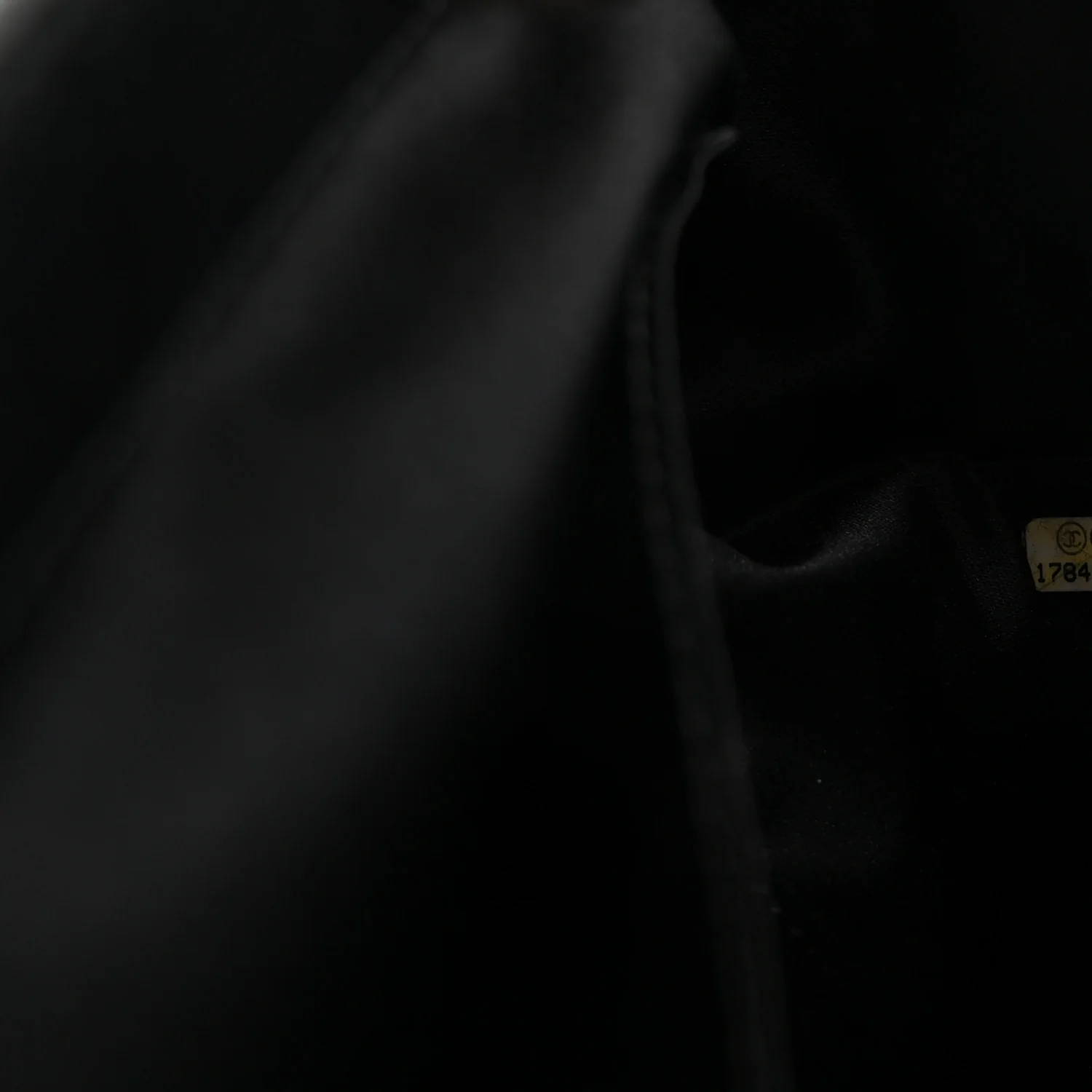 Caviar Quilted Grand Shopping Tote GST Black - Image 7