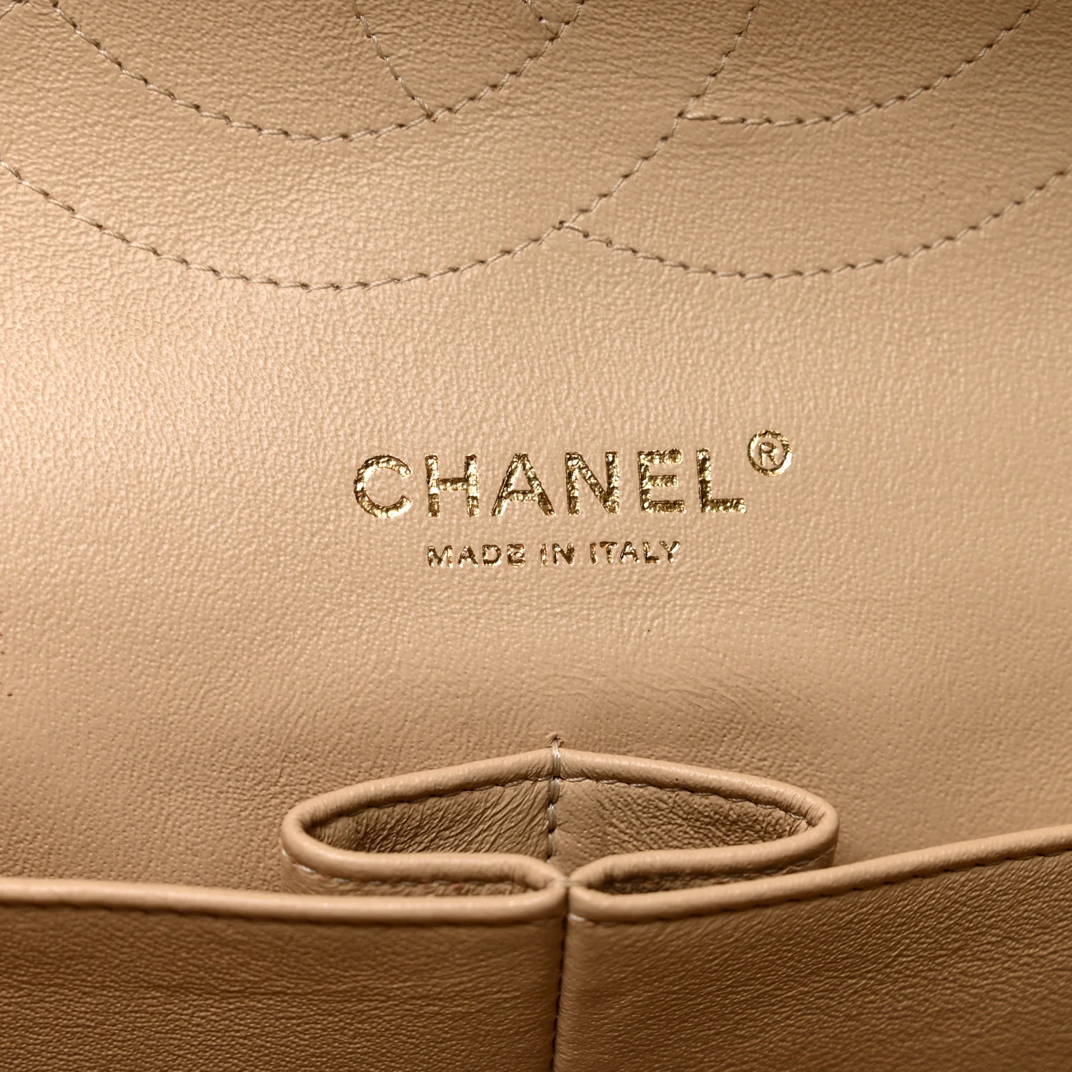Caviar Quilted Jumbo Double Flap Beige Clair - Image 6