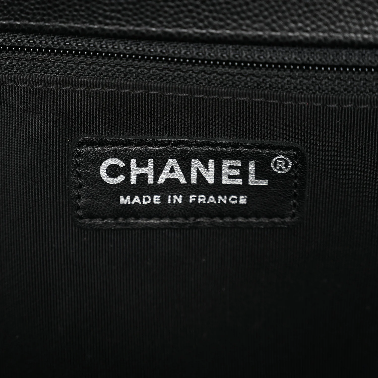 Caviar Quilted Large Boy Flap Black - Image 7