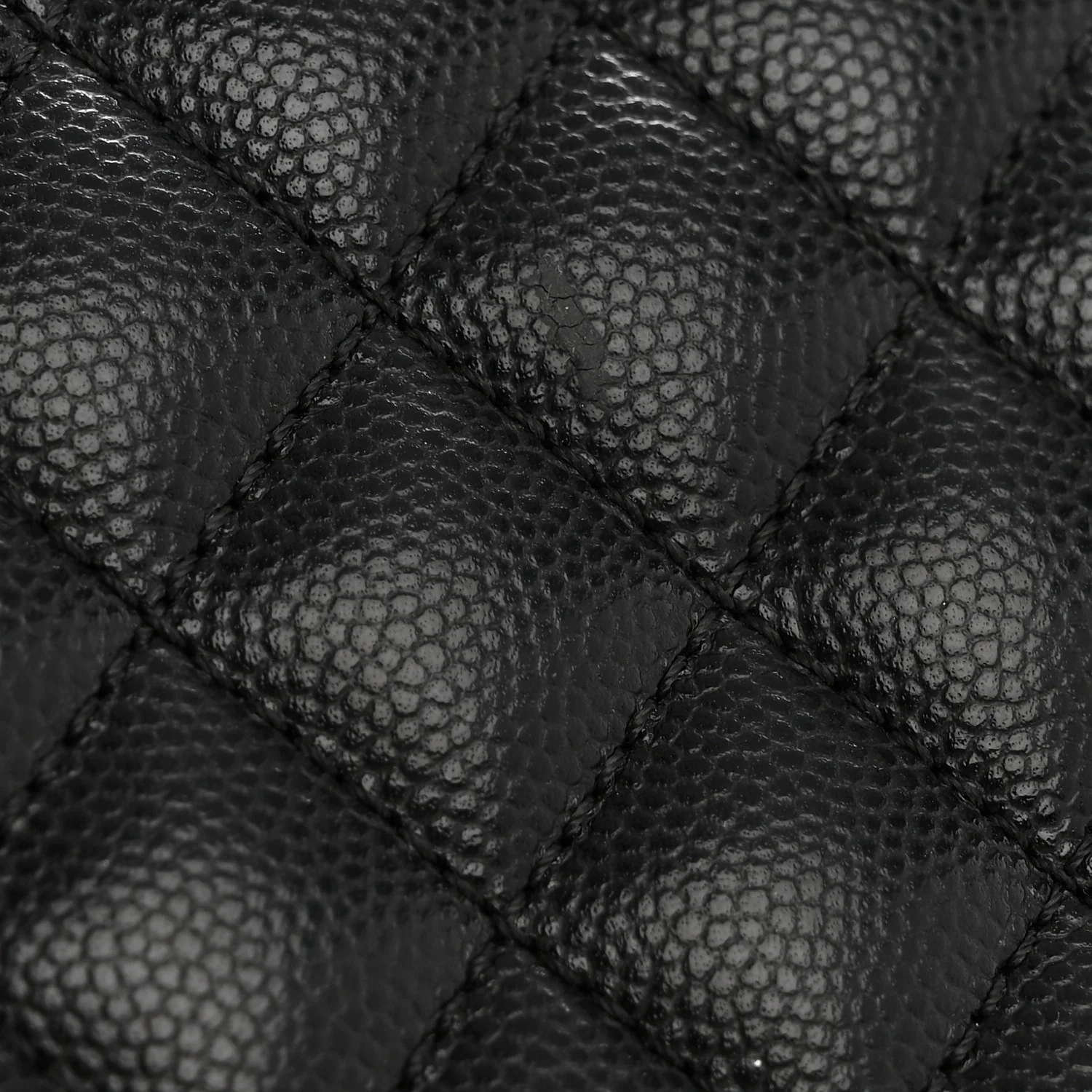 Caviar Quilted Large Boy Flap Black - Image 12