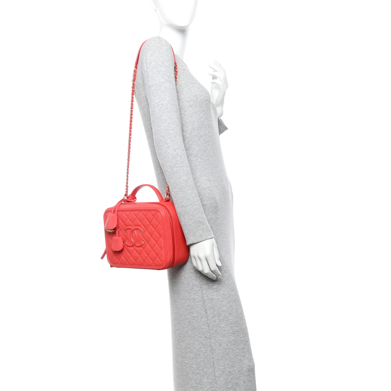 Caviar Quilted Large CC Filigree Vanity Case Coral - Image 2