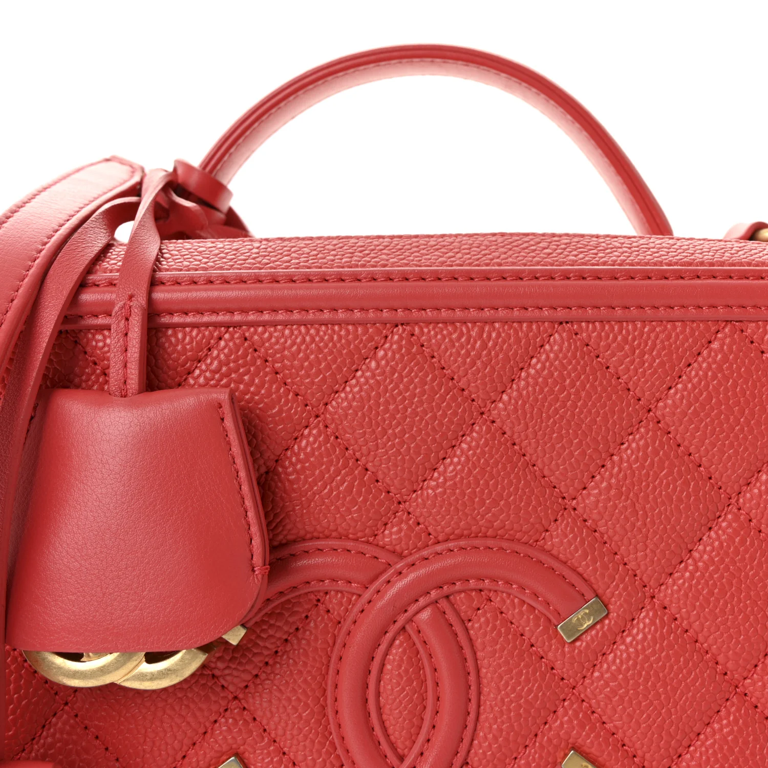 Caviar Quilted Large CC Filigree Vanity Case Coral - Image 8