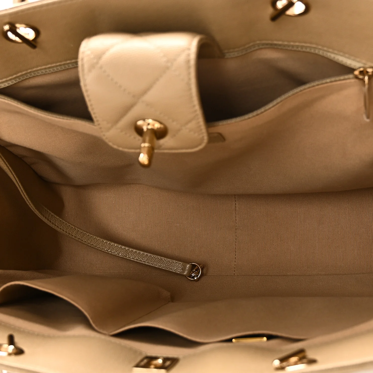 Caviar Quilted Large Shopping Tote Dark Beige - Image 5