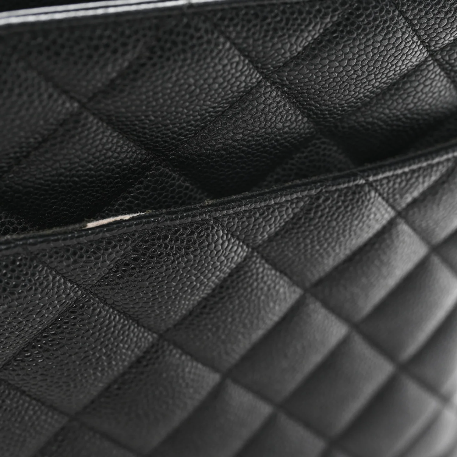 Caviar Quilted Medallion Tote Black - Image 13