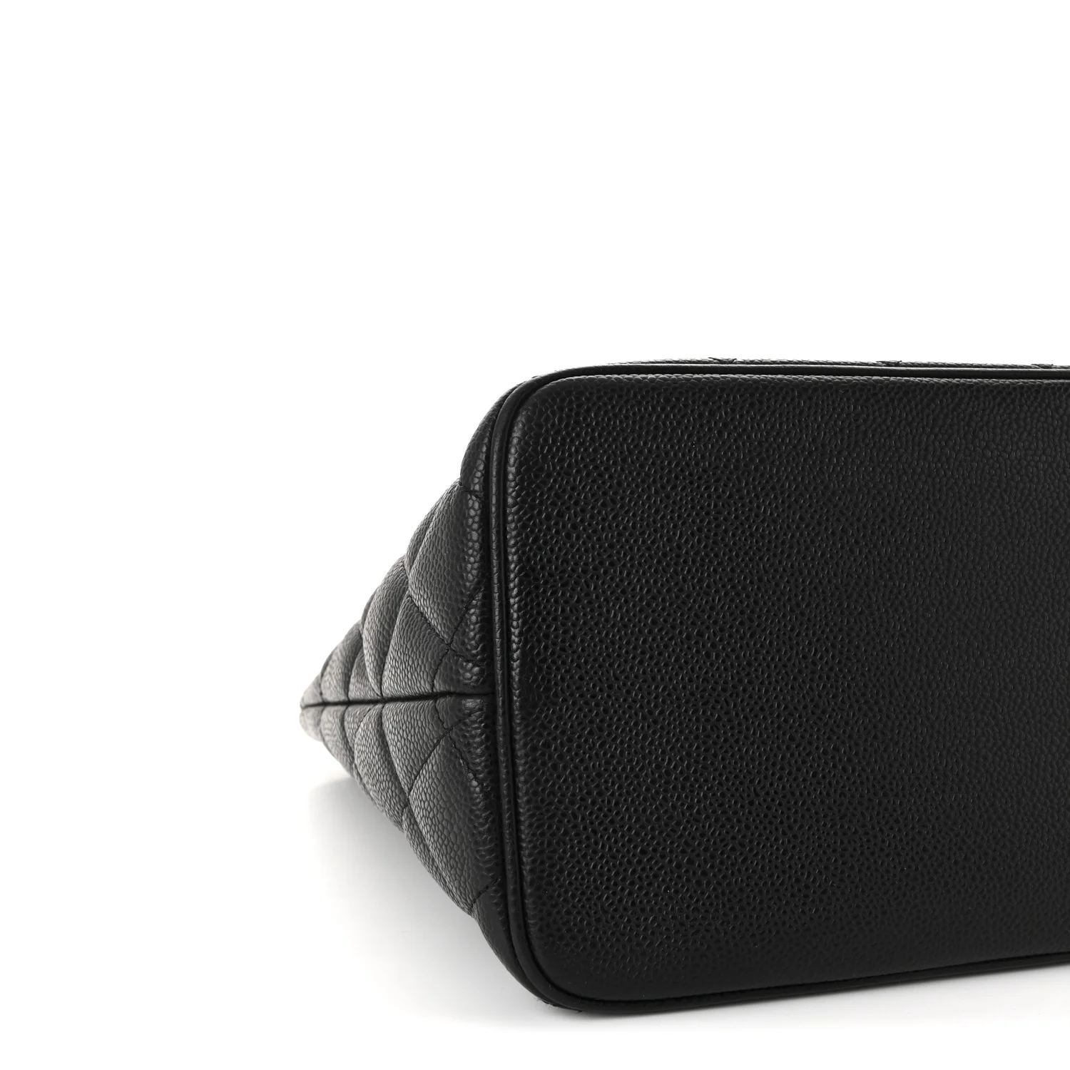 Caviar Quilted Medallion Tote Black - Image 8