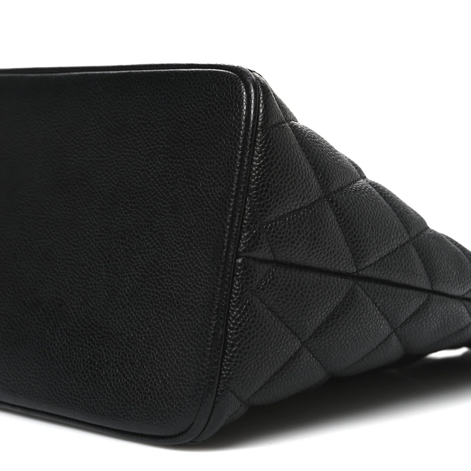 Caviar Quilted Medallion Tote  Black - Image 10