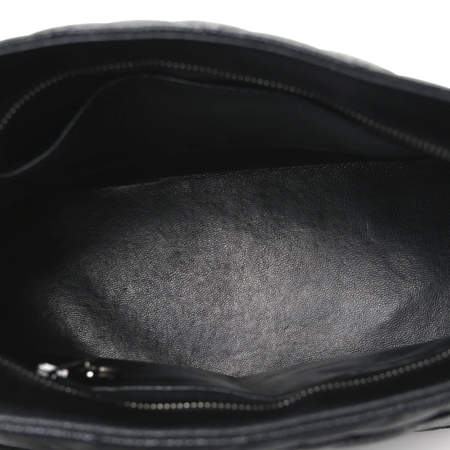 Caviar Quilted Medallion Tote  Black - Image 5