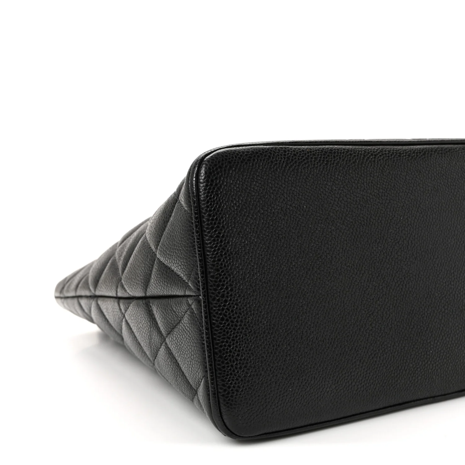 Caviar Quilted Medallion Tote Black - Image 8