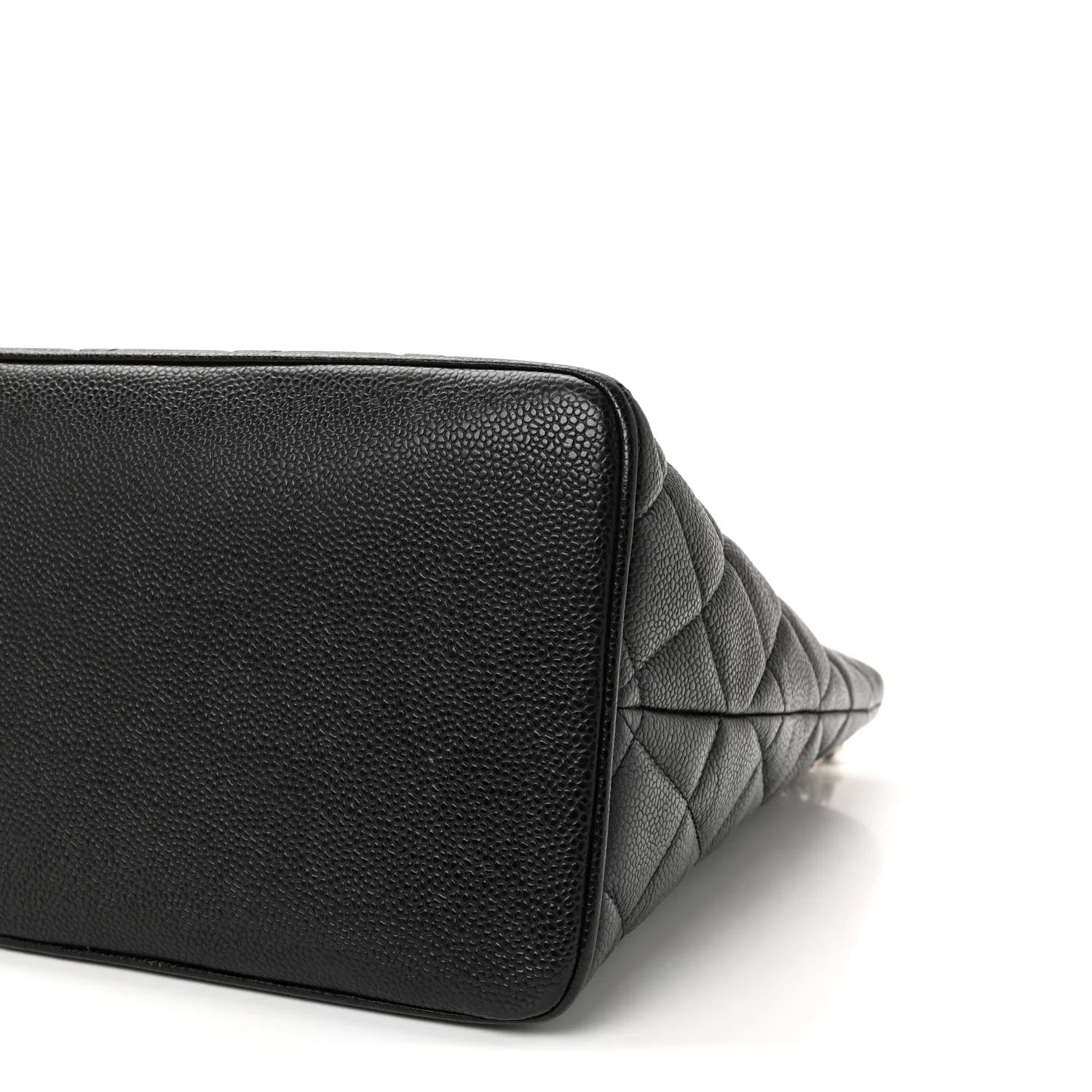 Caviar Quilted Medallion Tote Black - Image 9