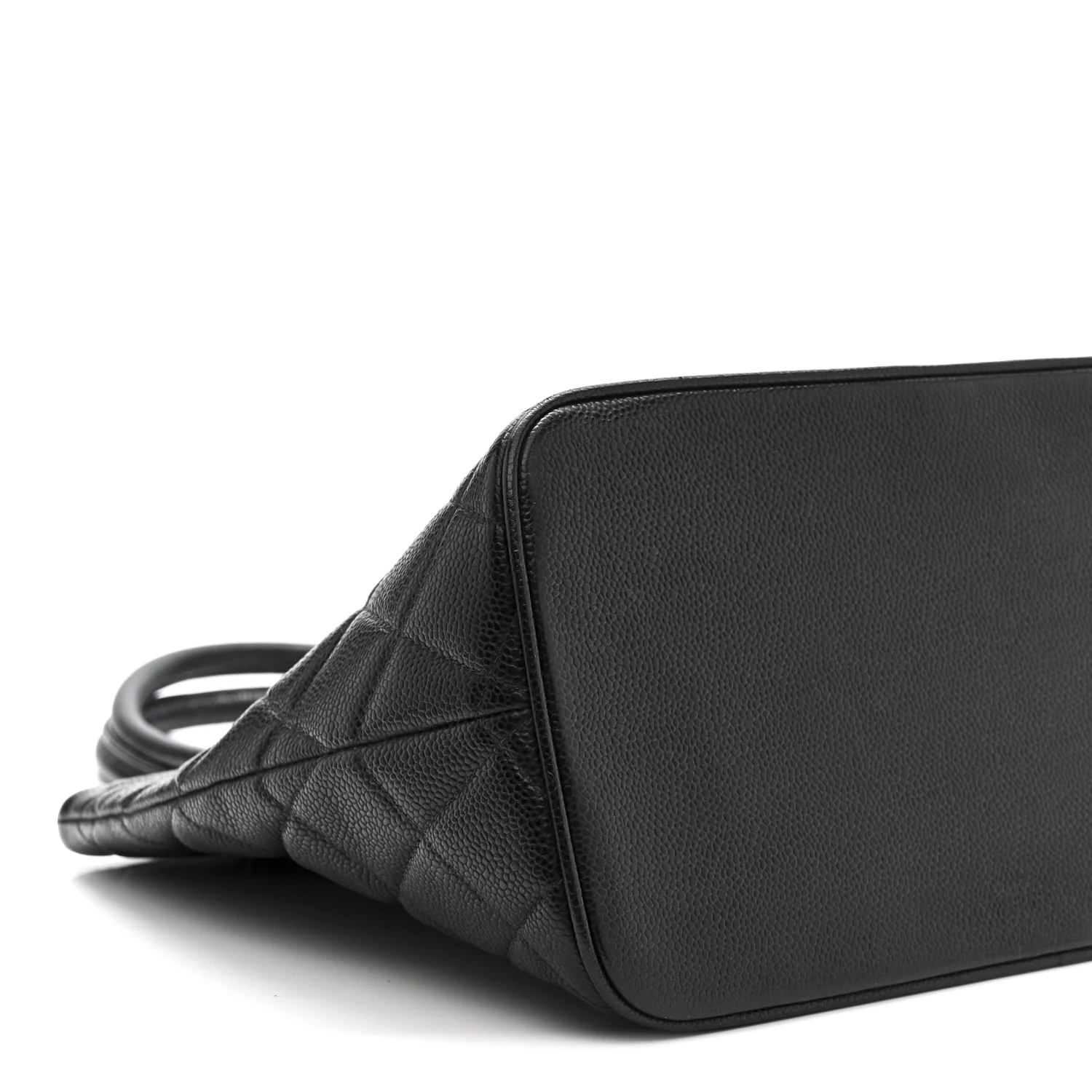 Caviar Quilted Medallion Tote Black - Image 9